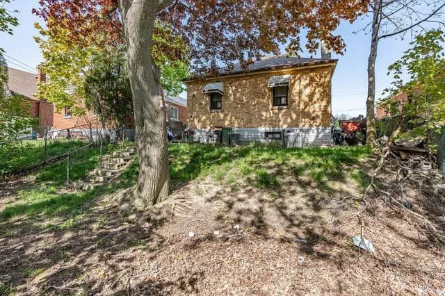 Additional property image - 397 East 28th St