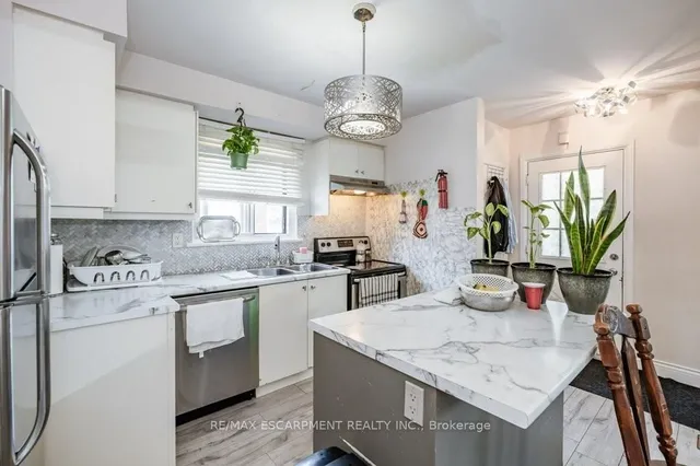Additional property image - 397 East 28th St