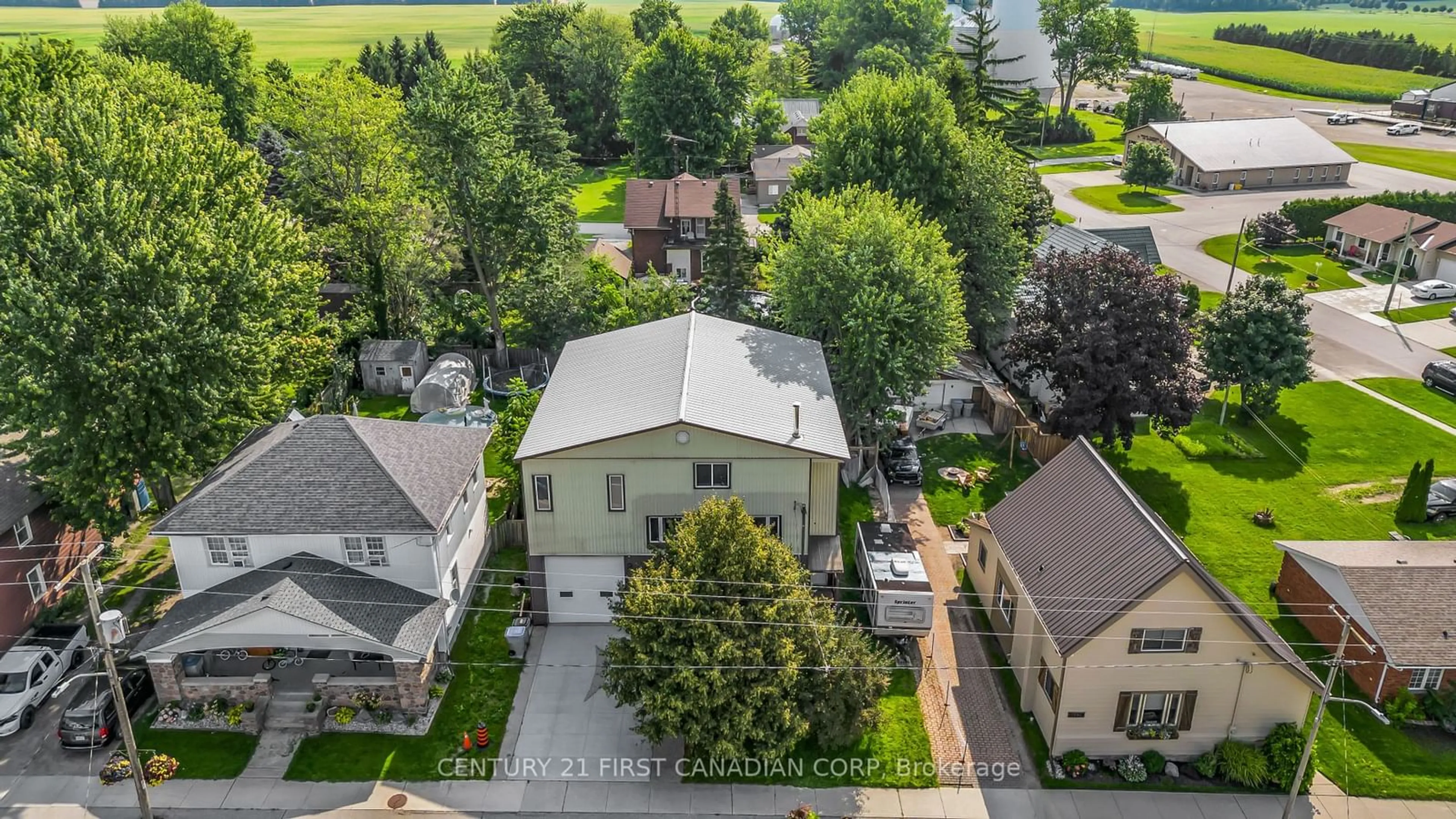 A pic from outside/outdoor area/front of a property/back of a property/a pic from drone, street for 34432 GRANTON Line, Lucan Biddulph Ontario N0M 1V0