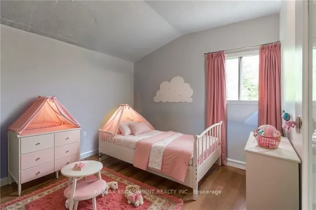 Additional property image - 15 Agnes St
