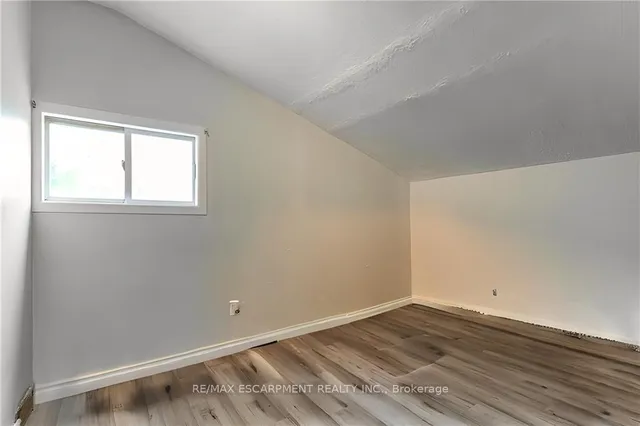 Additional property image - 15 Agnes St