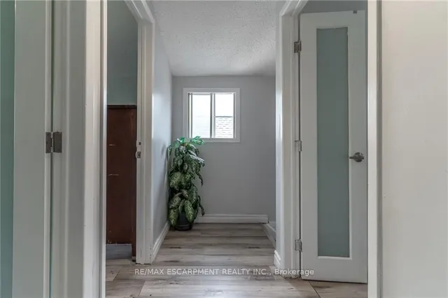 Additional property image - 15 Agnes St
