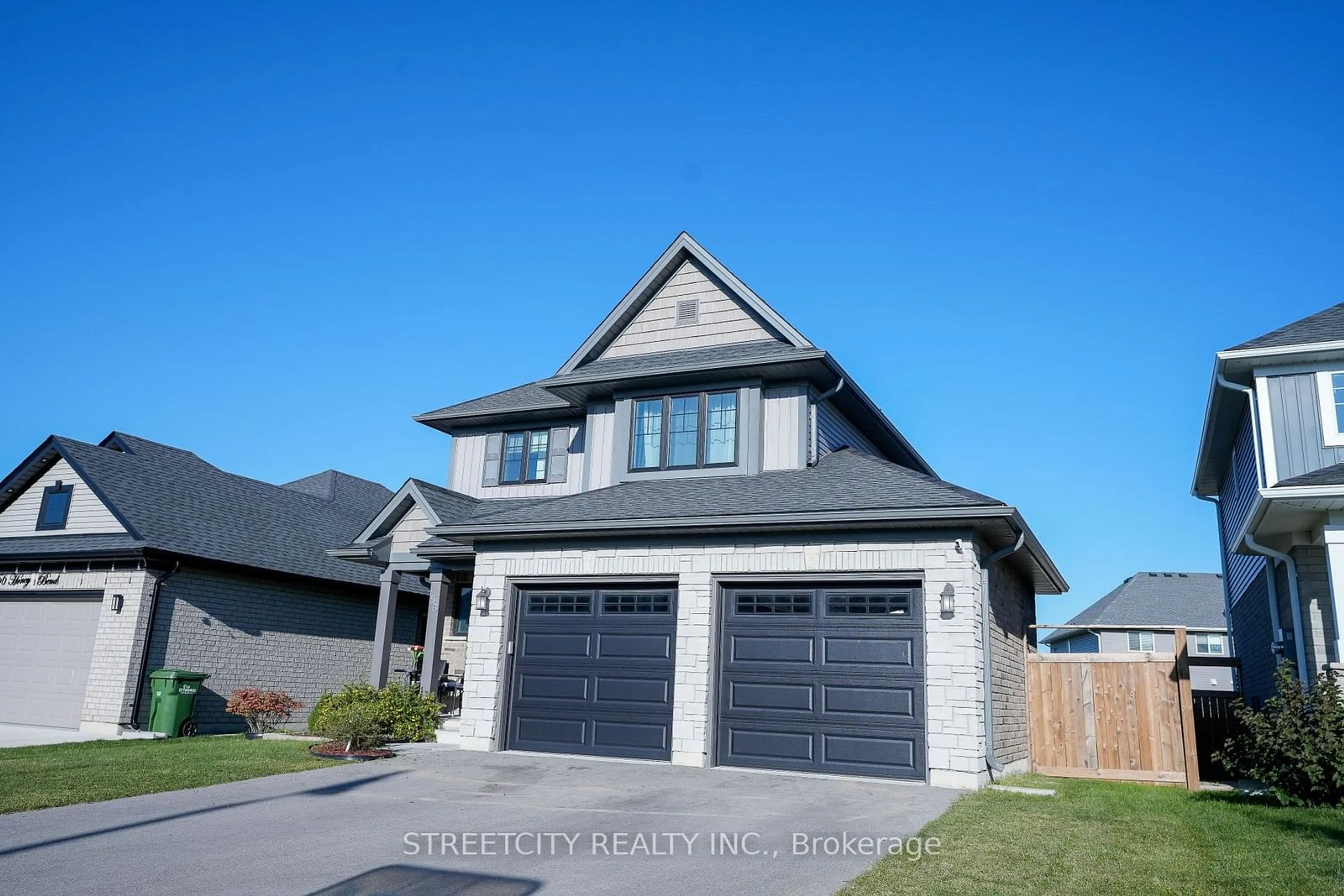 Frontside or backside of a home, the street view for 58 Honey Bend St, St. Thomas Ontario N5R 0H6