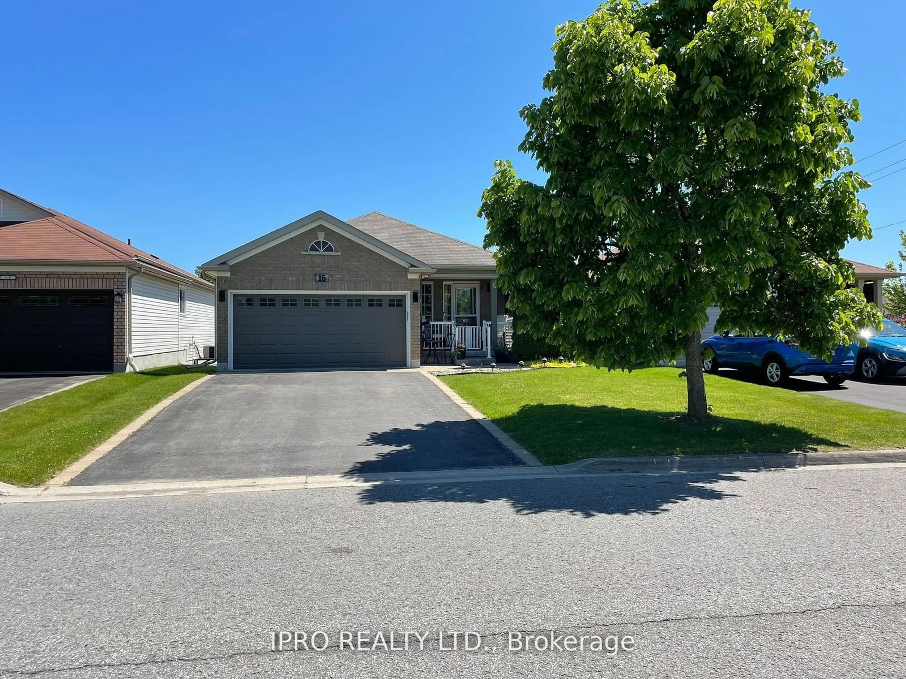 Frontside or backside of a home, the street view for 16 Snell Crt, Port Hope Ontario L1A 0A6