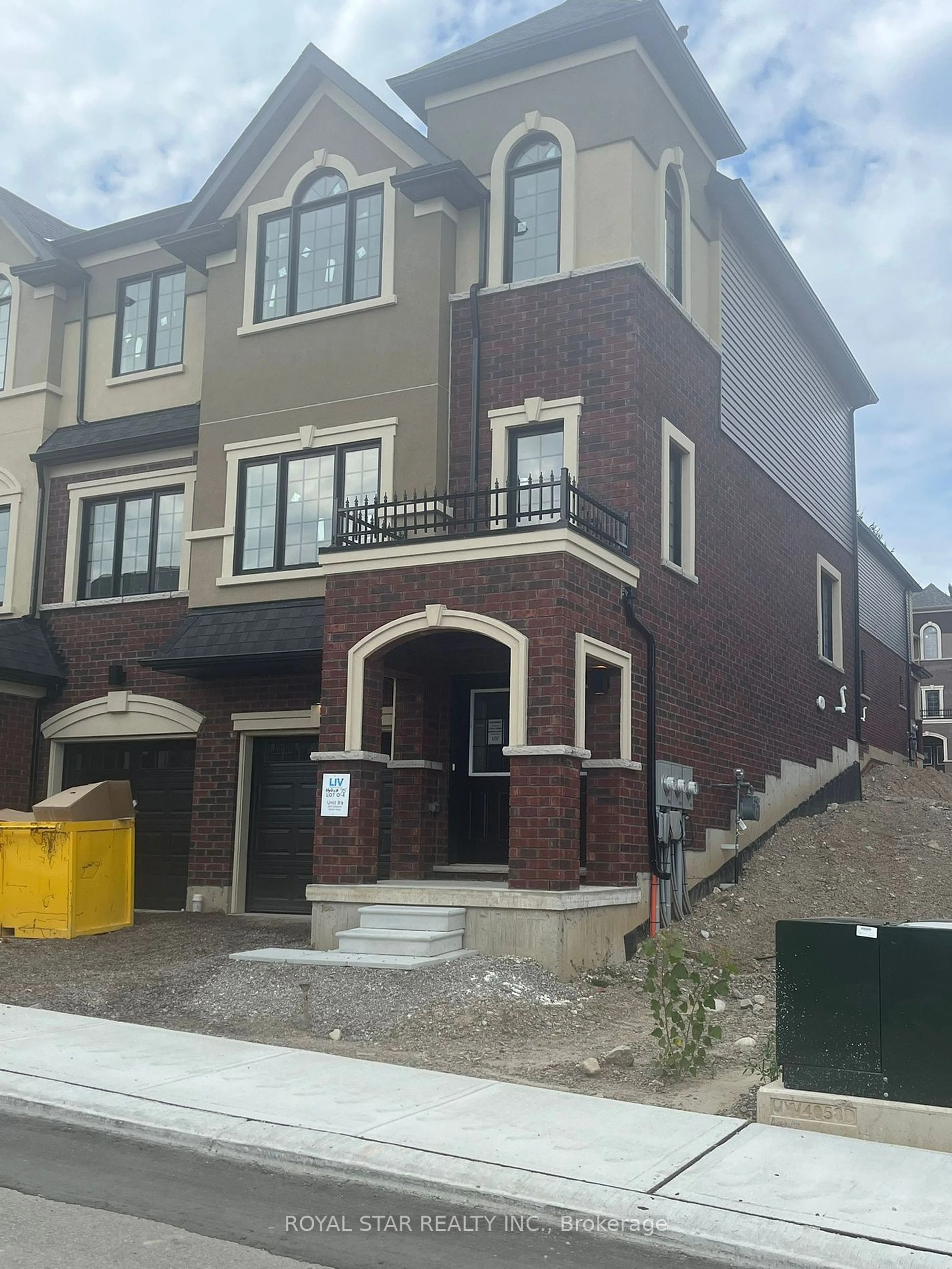 A pic from exterior of the house or condo for 620 Colborne St #84, Brantford Ontario N3T 5L5