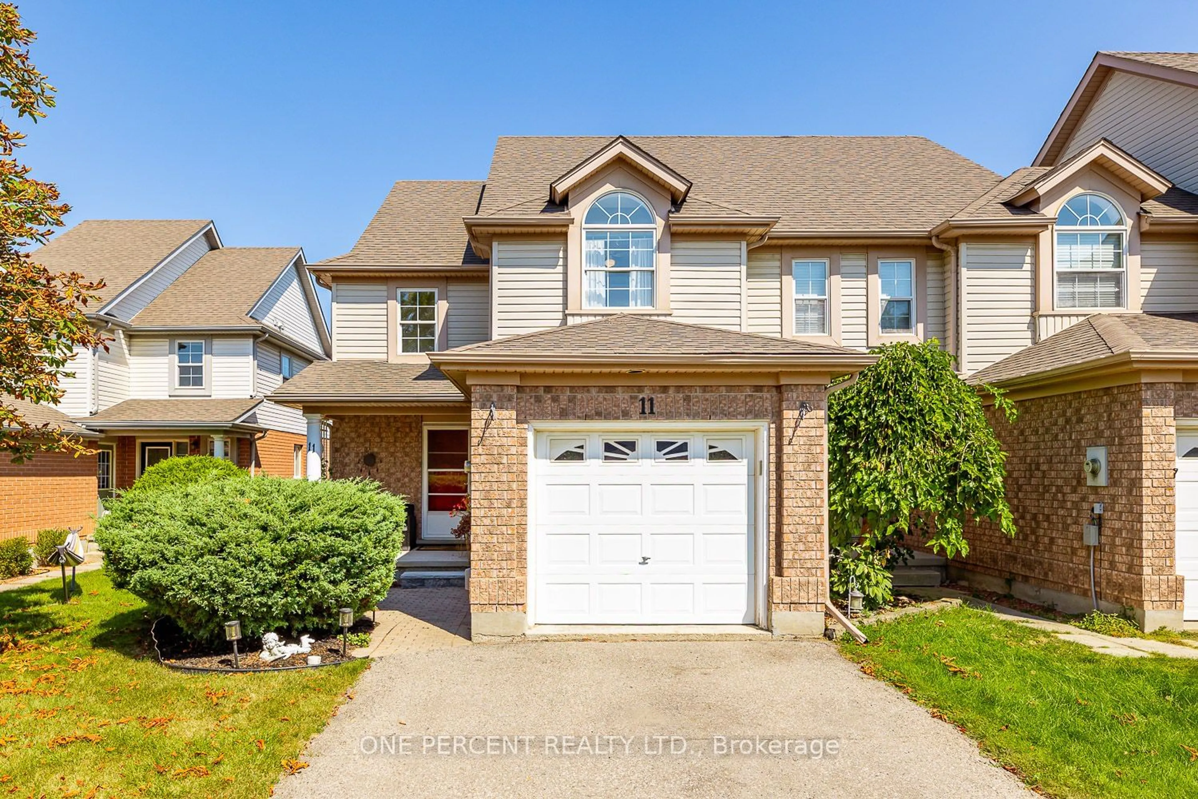 Frontside or backside of a home for 11 Ireland Pl, Guelph Ontario N1E 7C2