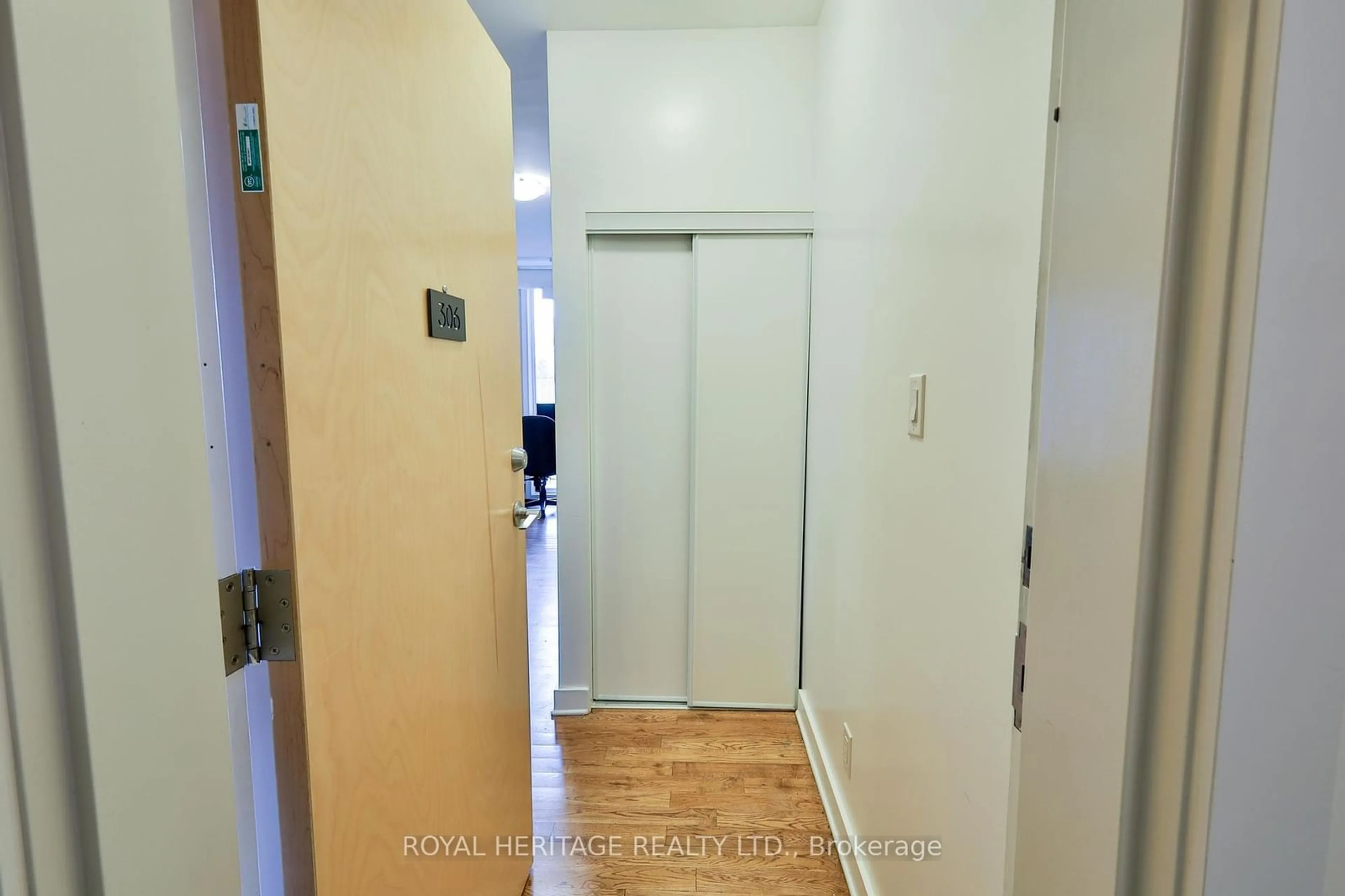 Indoor entryway, not visible floor for 360 Cumberland St #306, Lower Town - Sandy Hill Ontario K1N 7J5