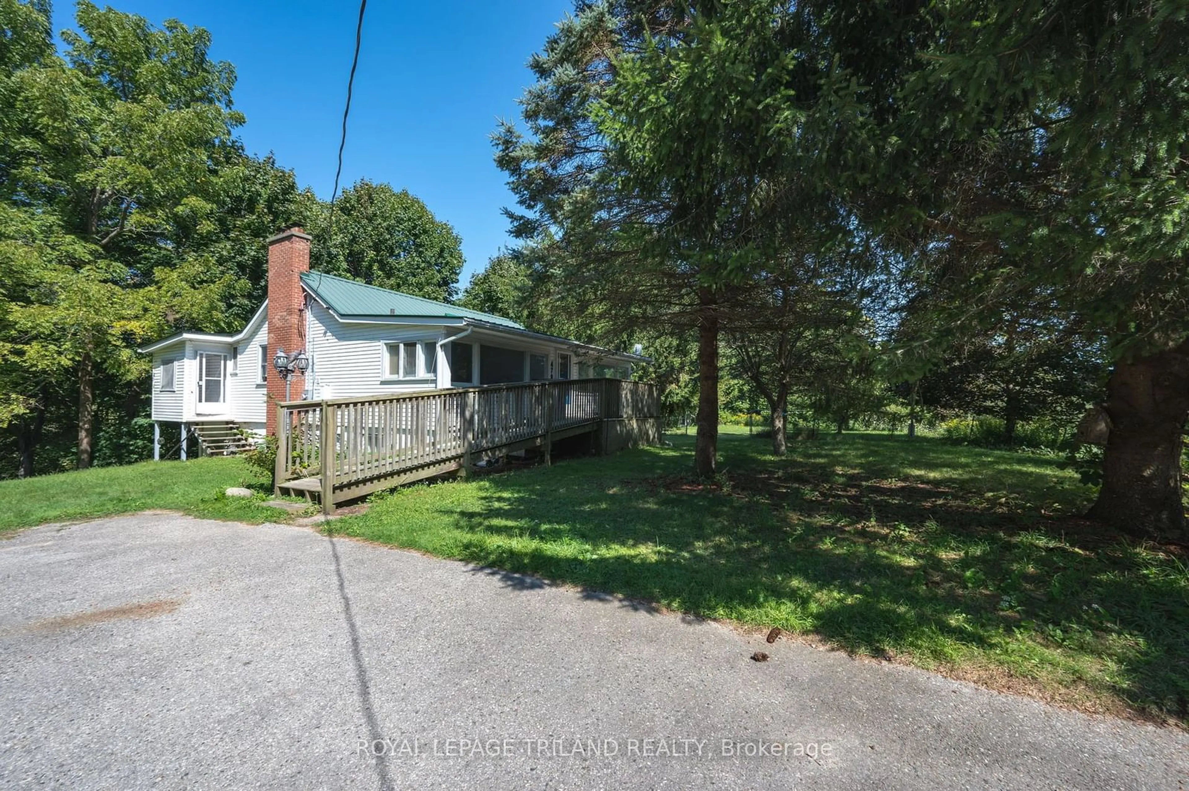 Frontside or backside of a home, cottage for 479 George St, Central Elgin Ontario N5L 1H1