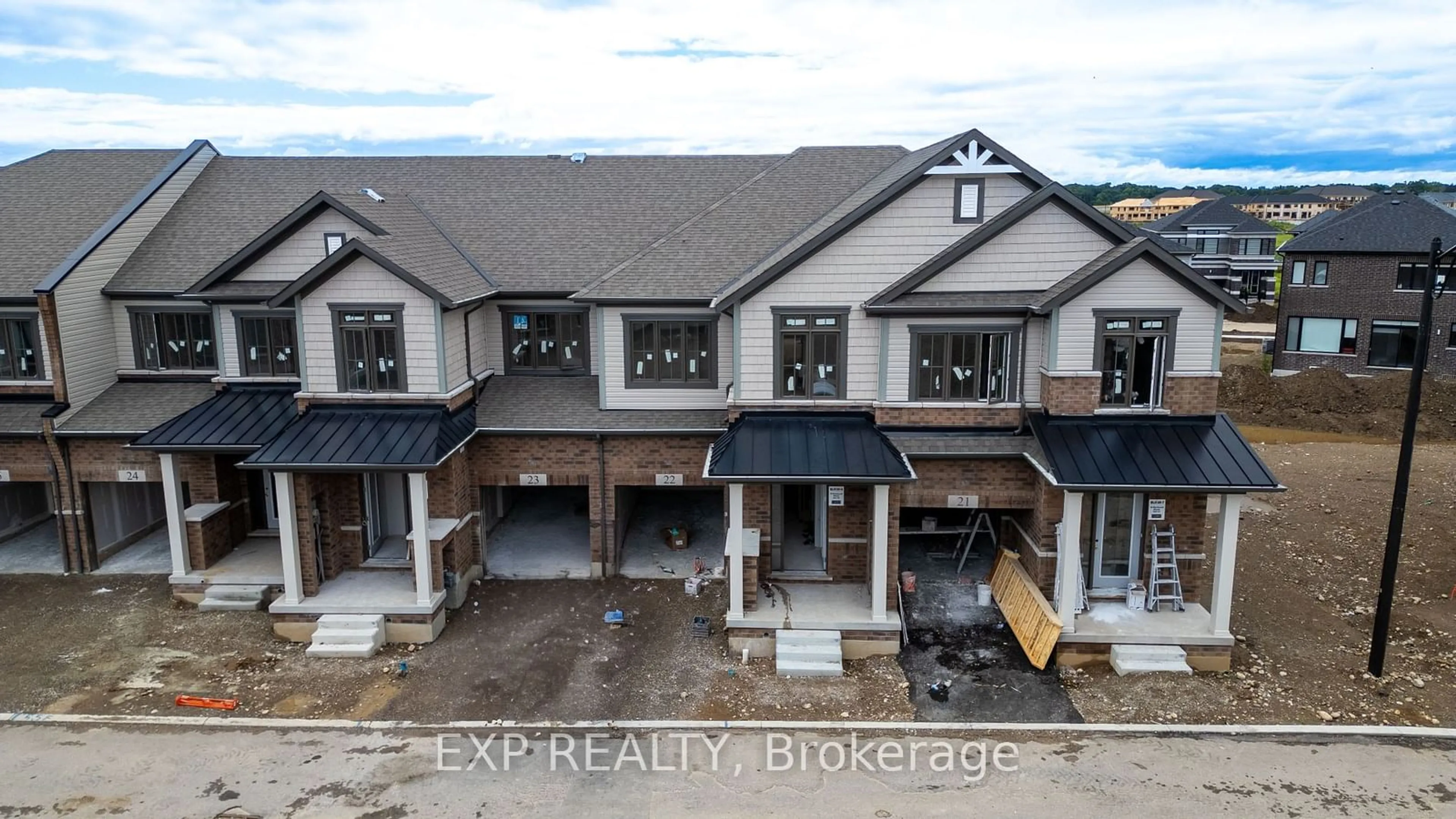 A pic from exterior of the house or condo, the front or back of building for 15 Blacklock St #22, Cambridge Ontario N1S 0E6