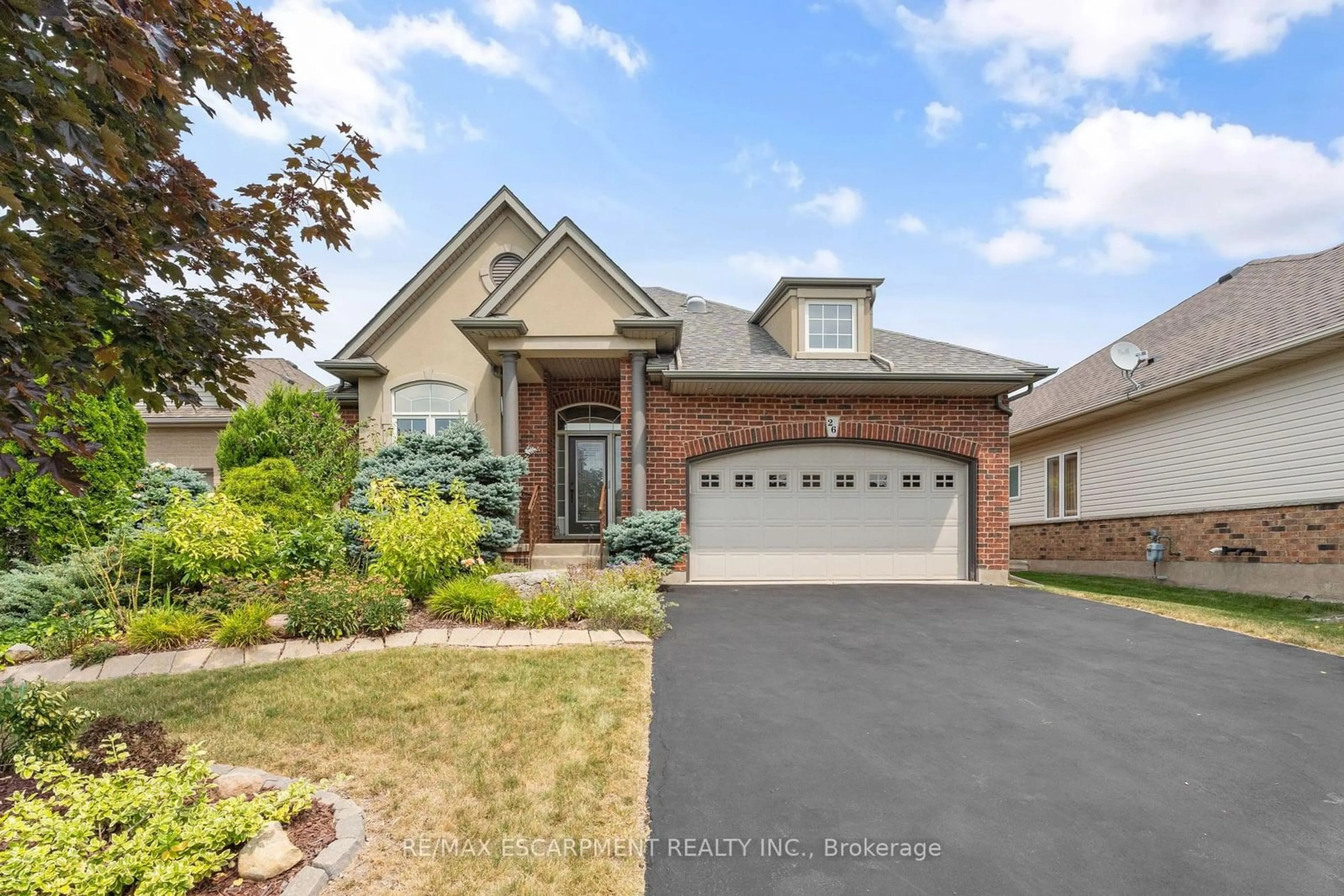 Frontside or backside of a home for 26 Muirfield Tr, Welland Ontario L3B 6G7