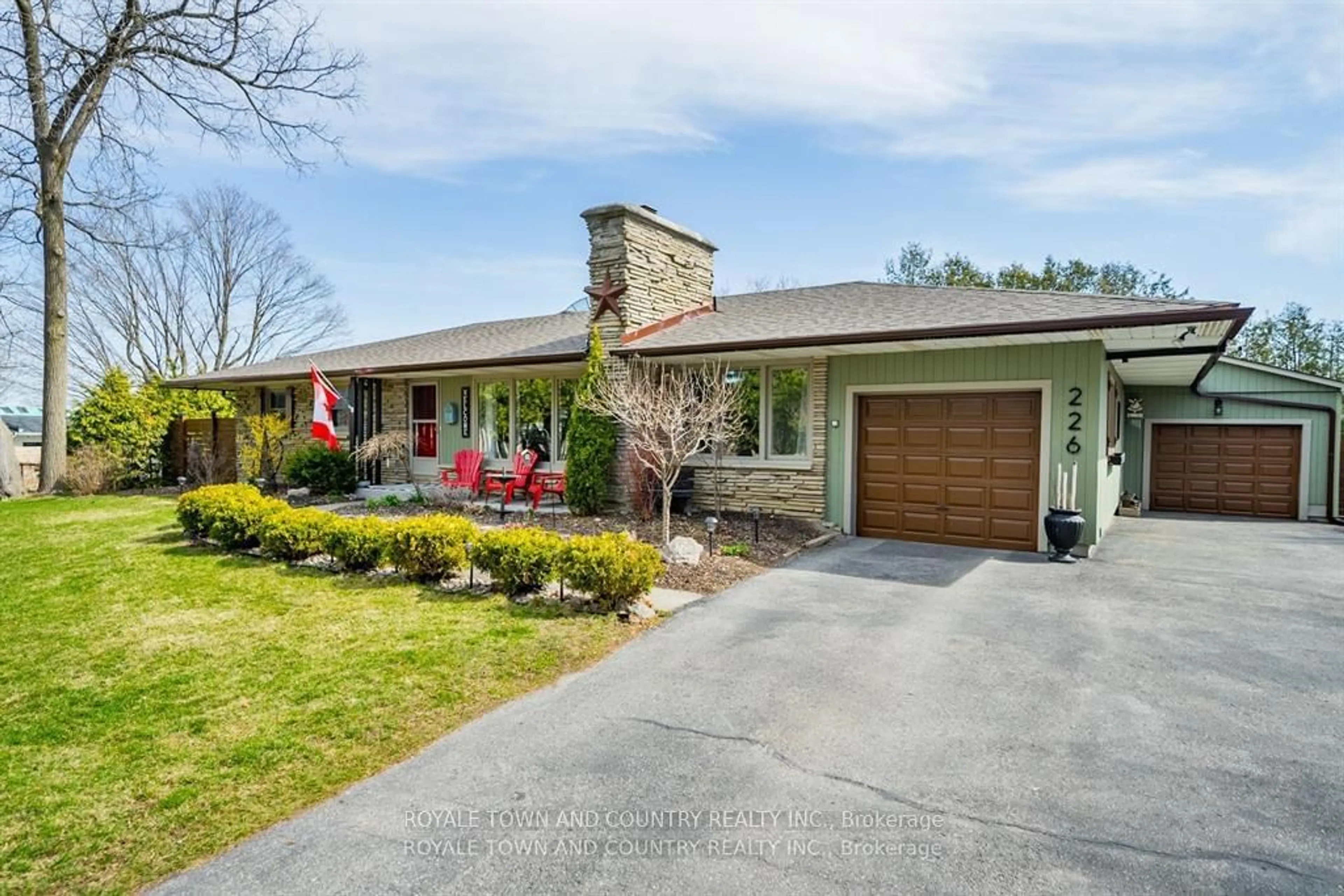 Frontside or backside of a home, cottage for 226 Angeline St, Kawartha Lakes Ontario K9V 5E9