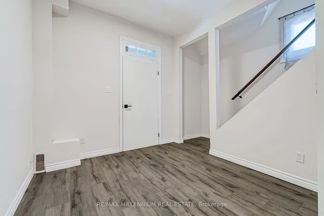 Additional property image - 285 BORDEN Ave