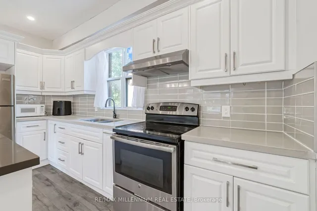 Additional property image - 285 BORDEN Ave