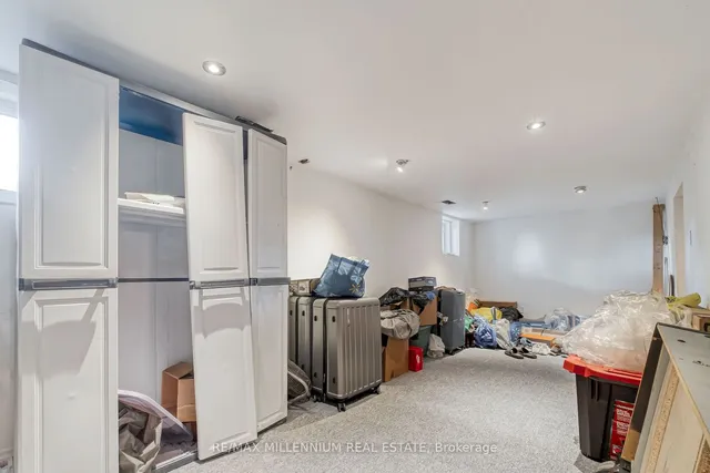 Additional property image - 285 BORDEN Ave