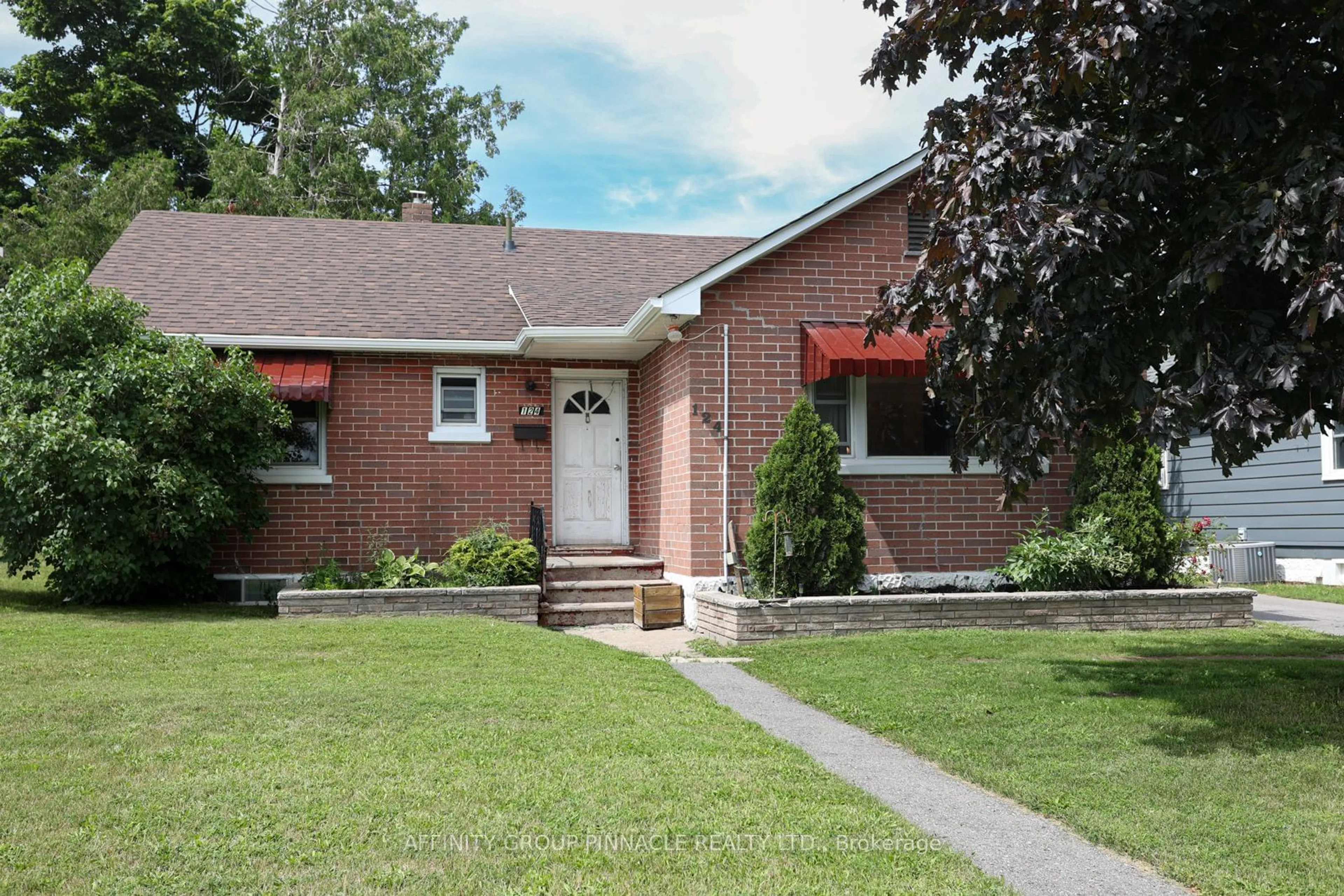 Home with brick exterior material for 124 Colborne St, Kawartha Lakes Ontario K9V 3T5