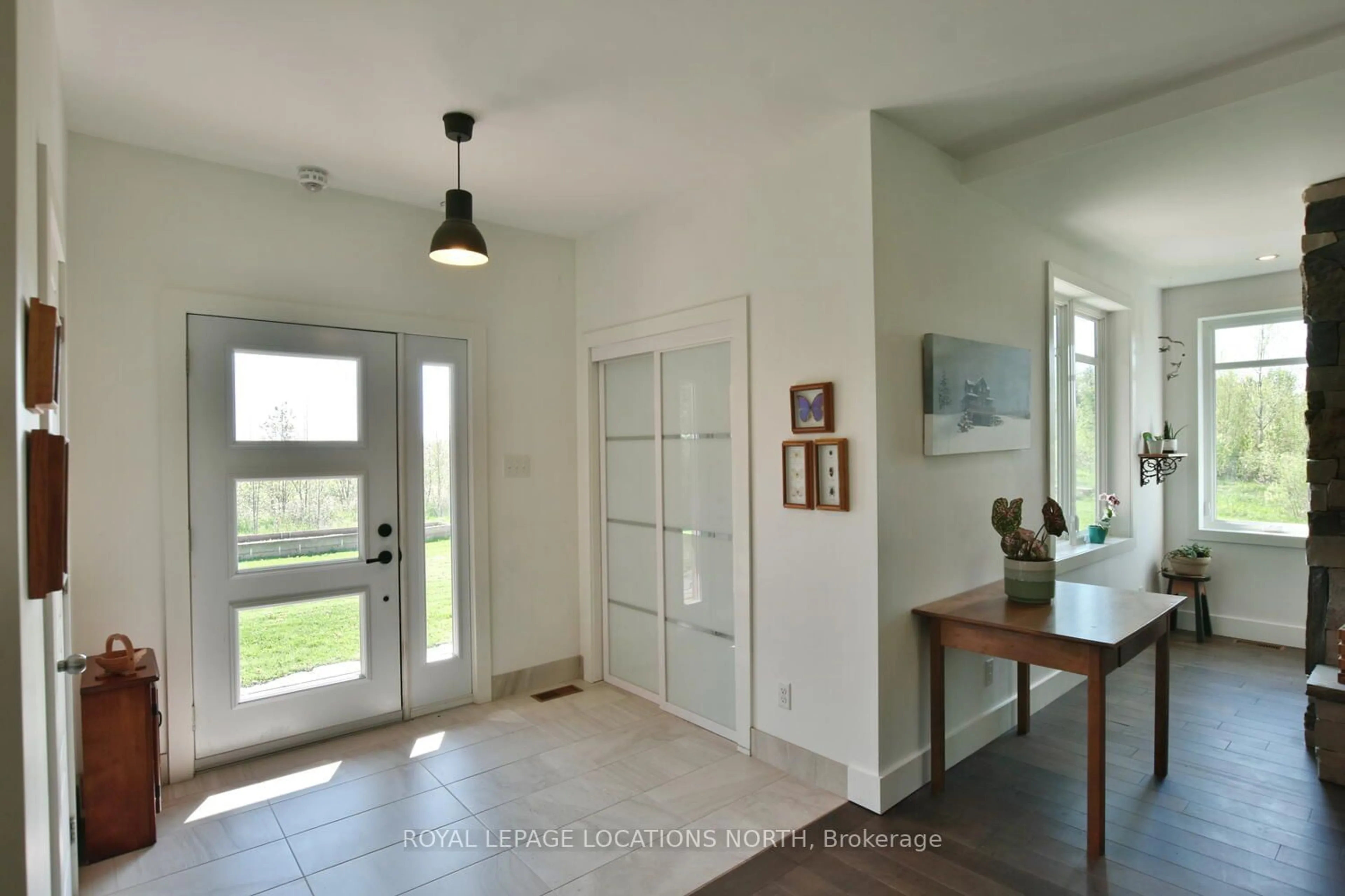 Indoor entryway, wood floors for 355310 Blue Mountains Euphrasia Line, Grey Highlands Ontario N0H 1J0