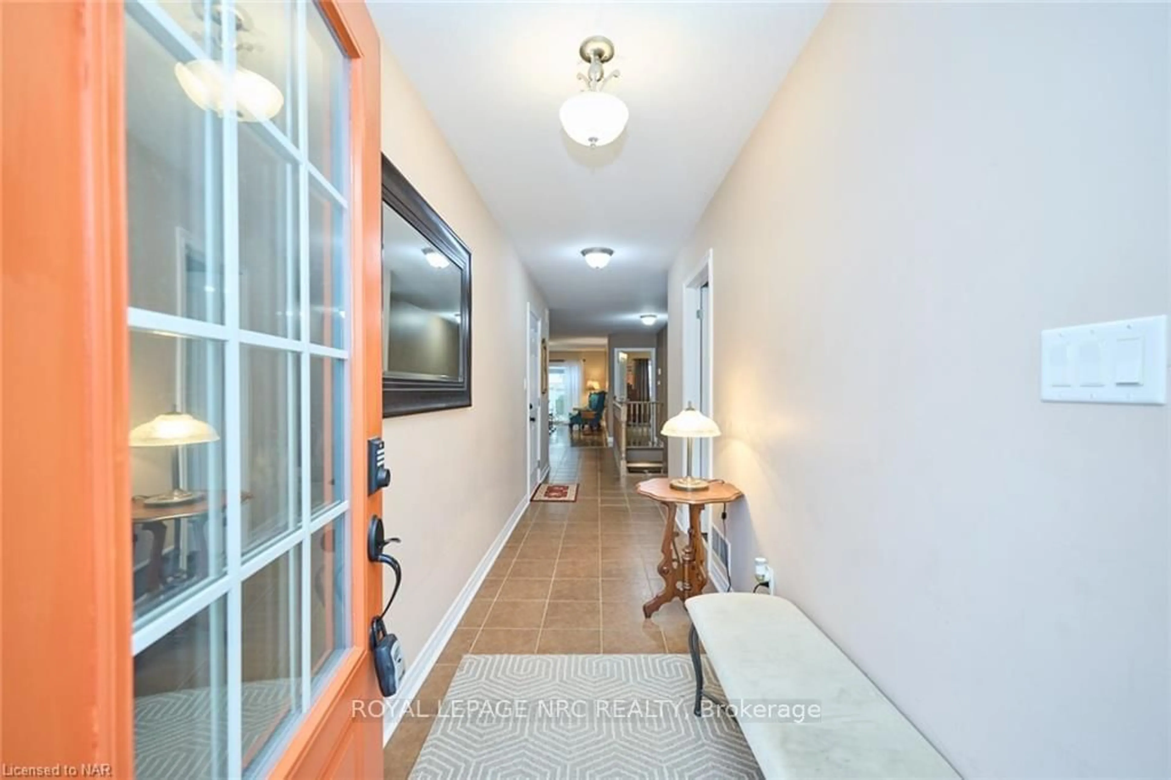 Indoor foyer, wood floors for 42 Chicory Cres, St. Catharines Ontario L2R 0A5