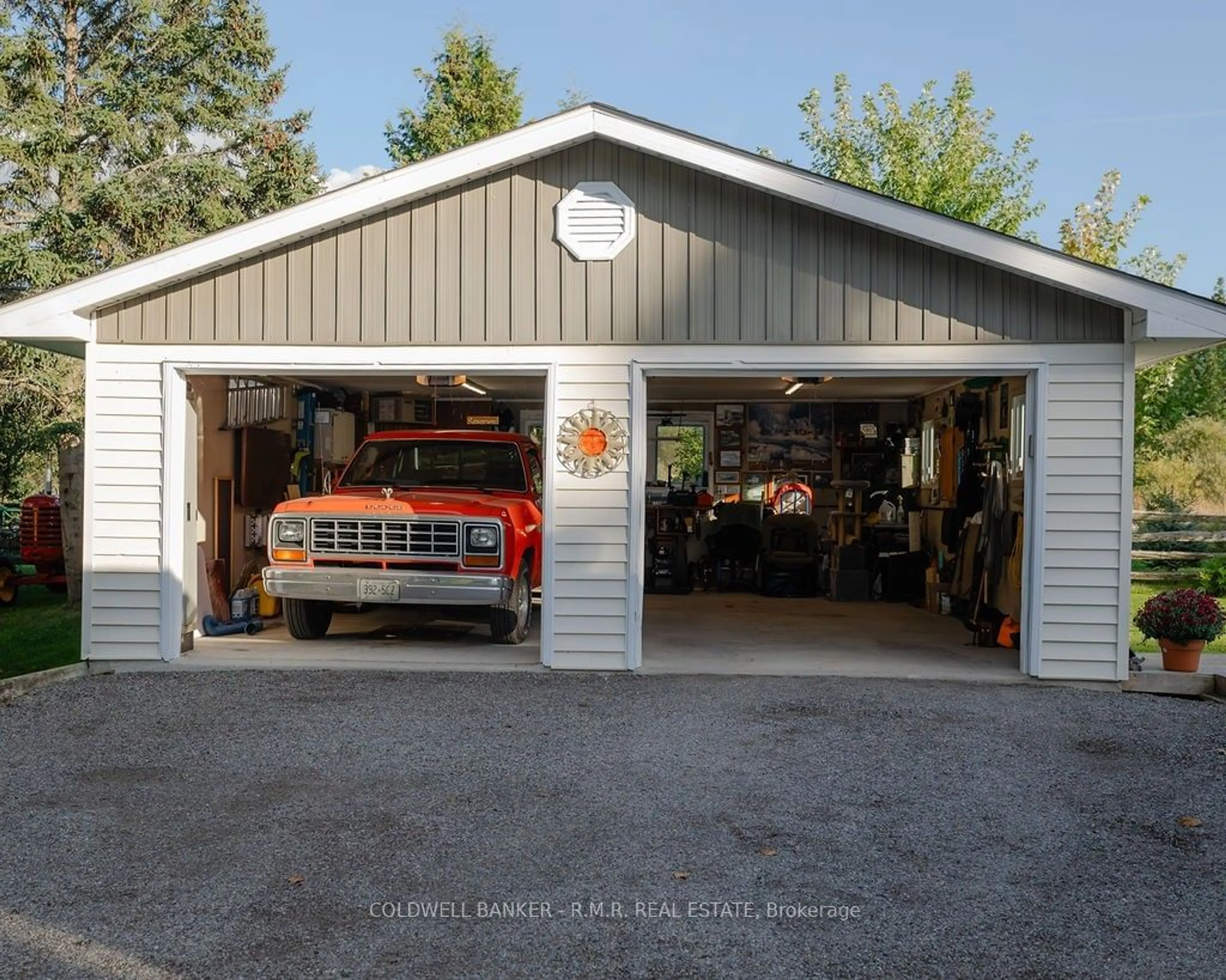 Indoor garage, cement floor for 84 Driftwood Shores Rd, Kawartha Lakes Ontario K0M 2B0