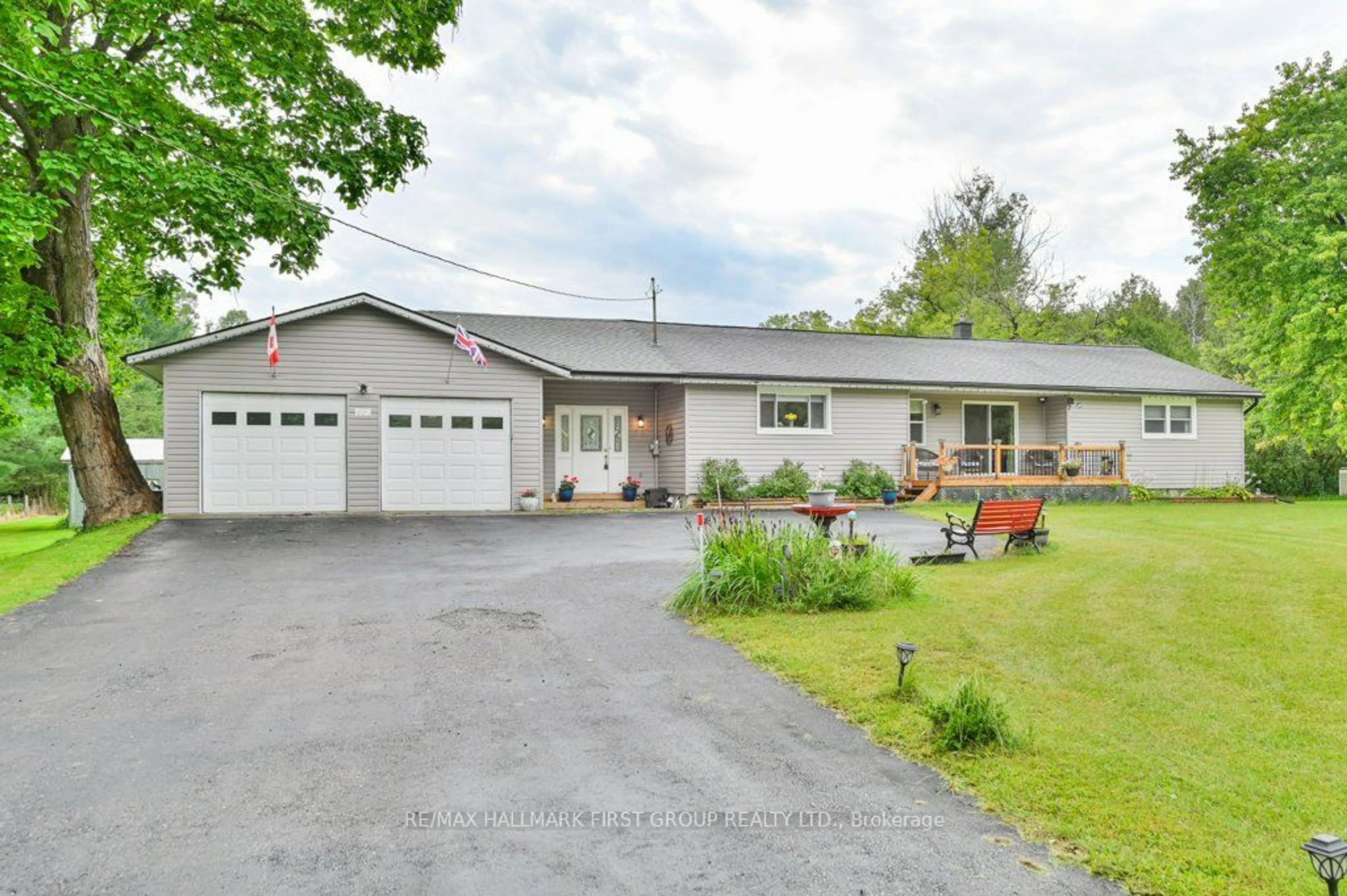 Frontside or backside of a home, cottage for 527 Baptist Church Rd, Quinte West Ontario K0K 3E0