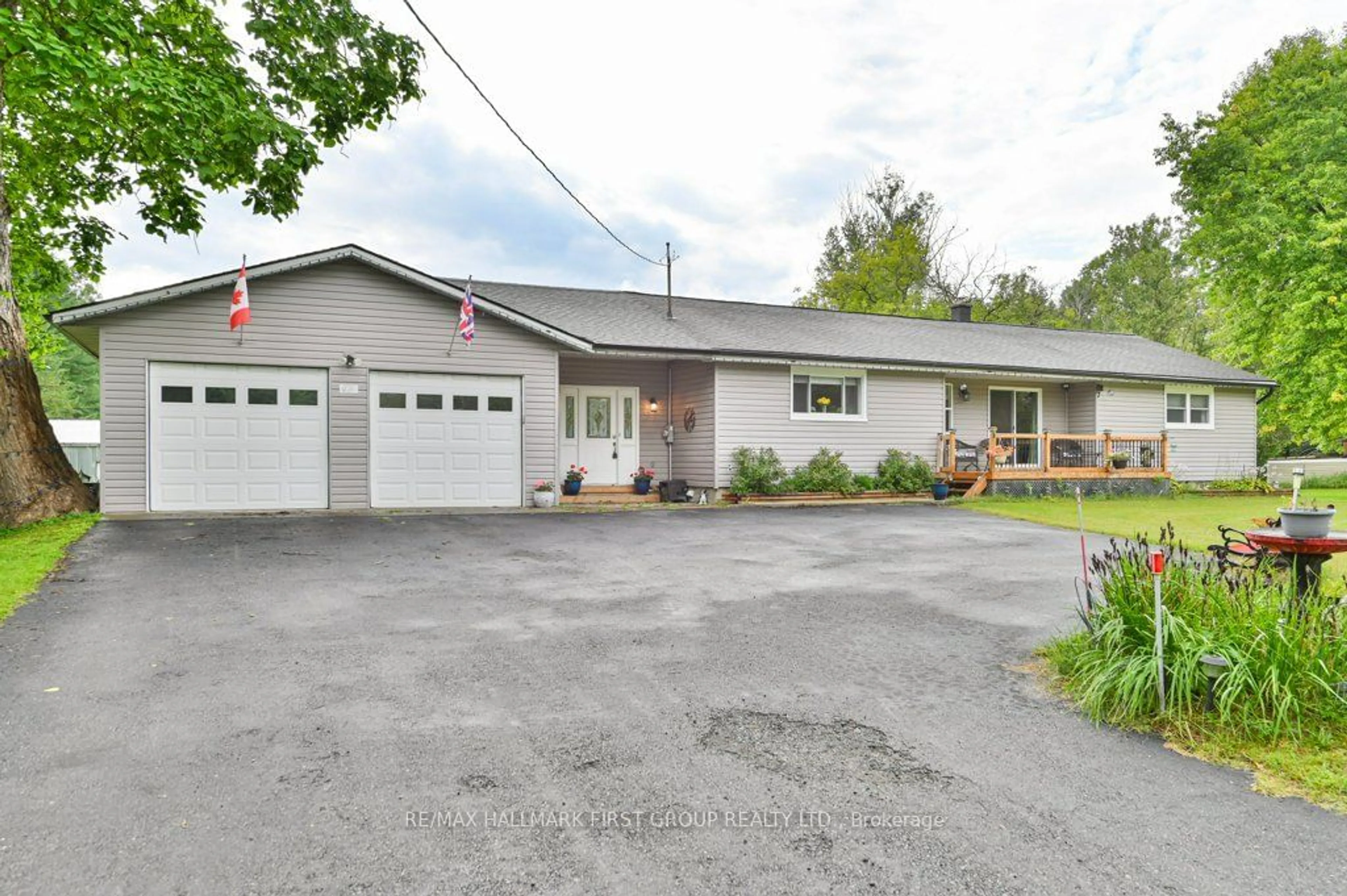 Frontside or backside of a home, cottage for 527 Baptist Church Rd, Quinte West Ontario K0K 3E0