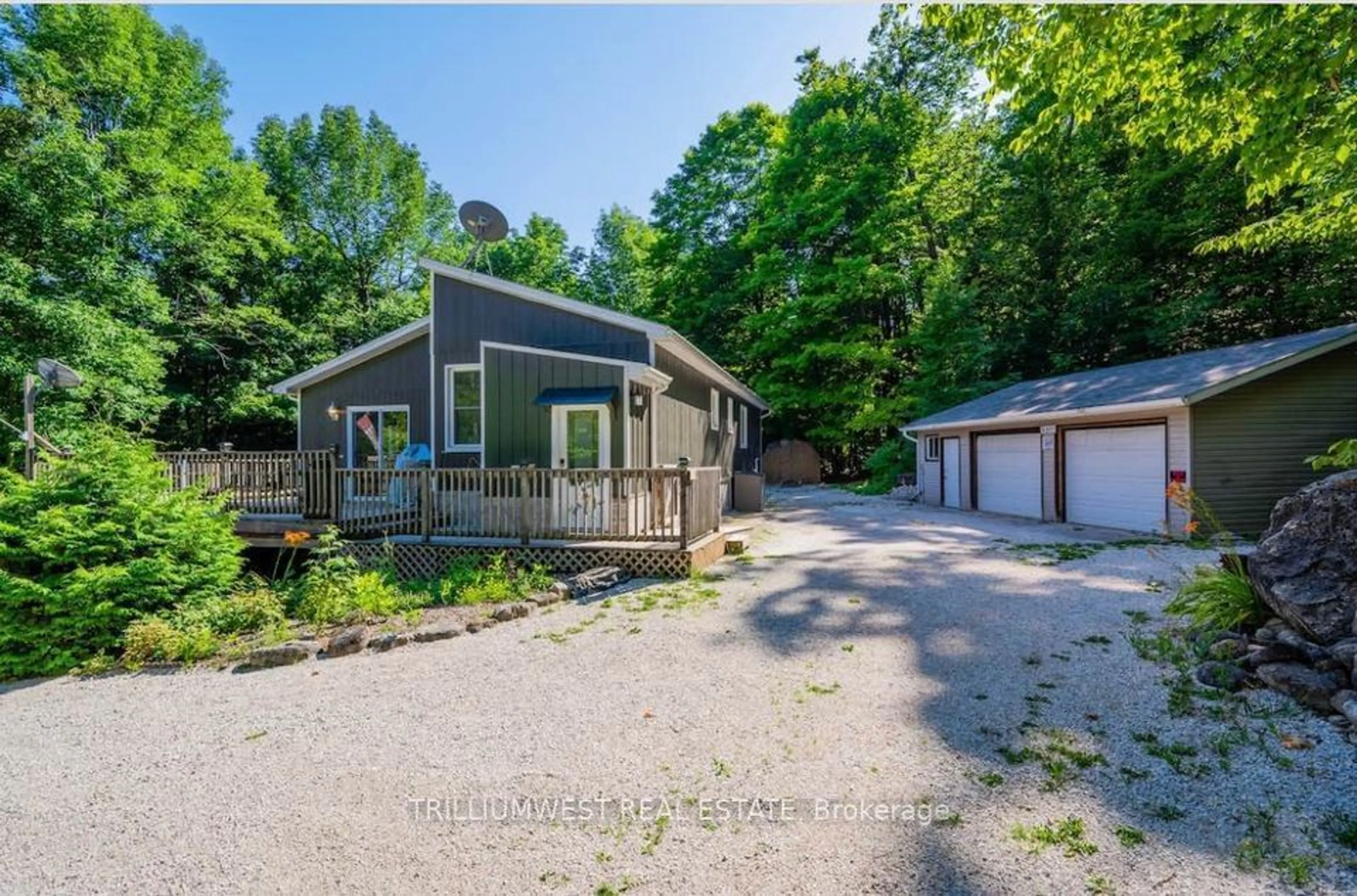 Frontside or backside of a home, cottage for 11 14th Ave, South Bruce Peninsula Ontario N0H 2T0