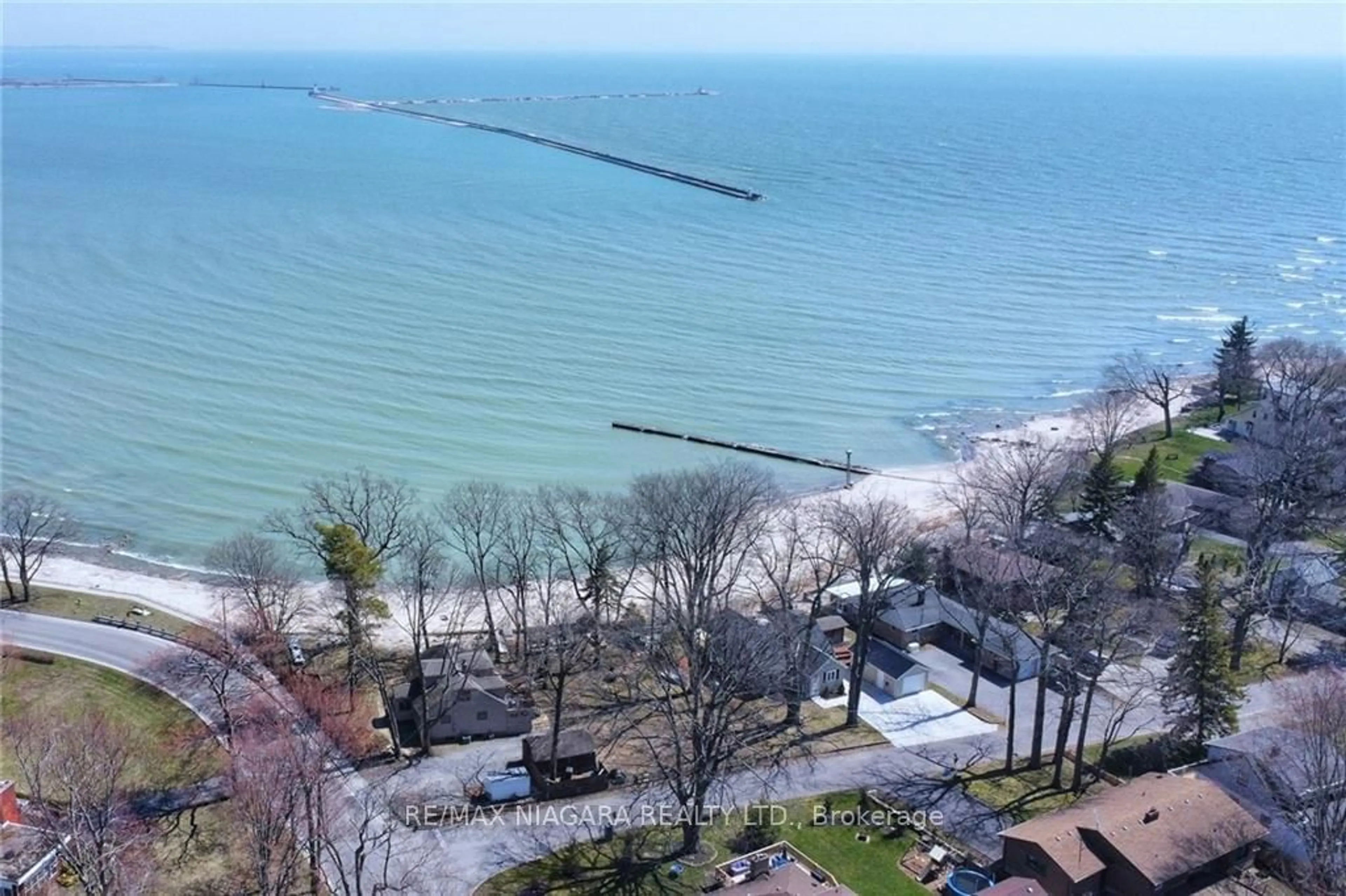 Lakeview for 15 Oakridge Cres, Port Colborne Ontario L3K 2T3