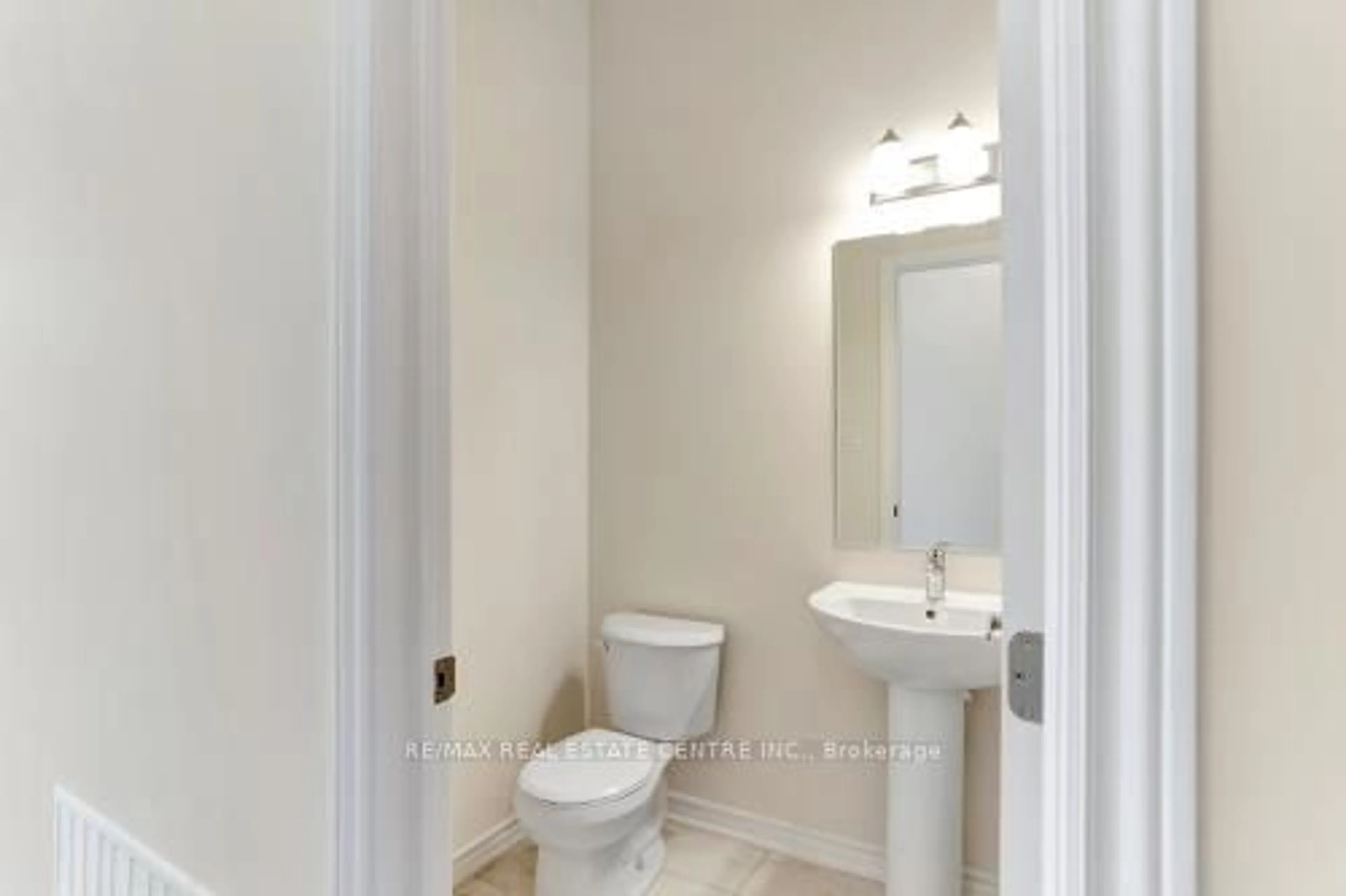 Bathroom, not visible floor for 71 Conboy Dr, Erin Ontario N0B 1T0