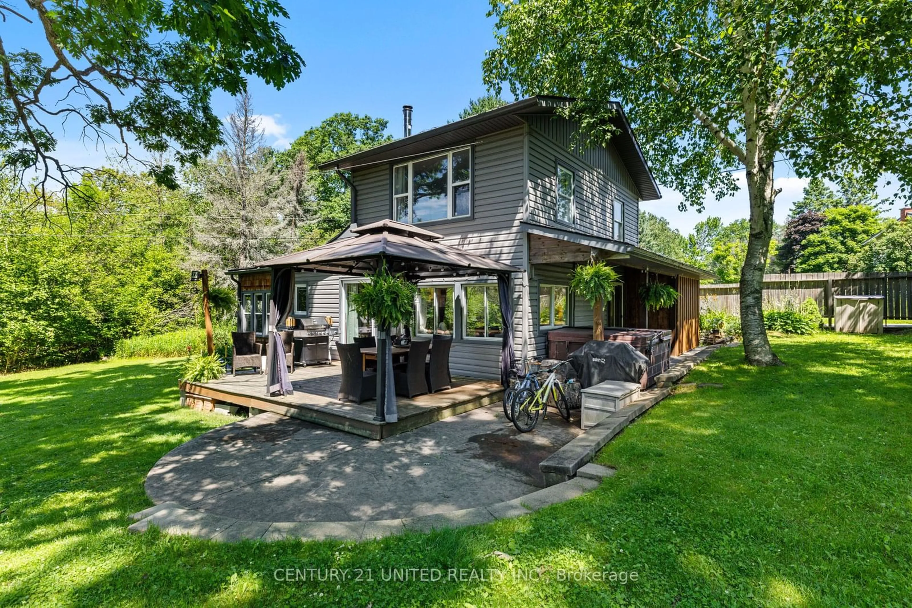 Frontside or backside of a home, cottage for 149 Hull's Rd, North Kawartha Ontario K0L 2H0