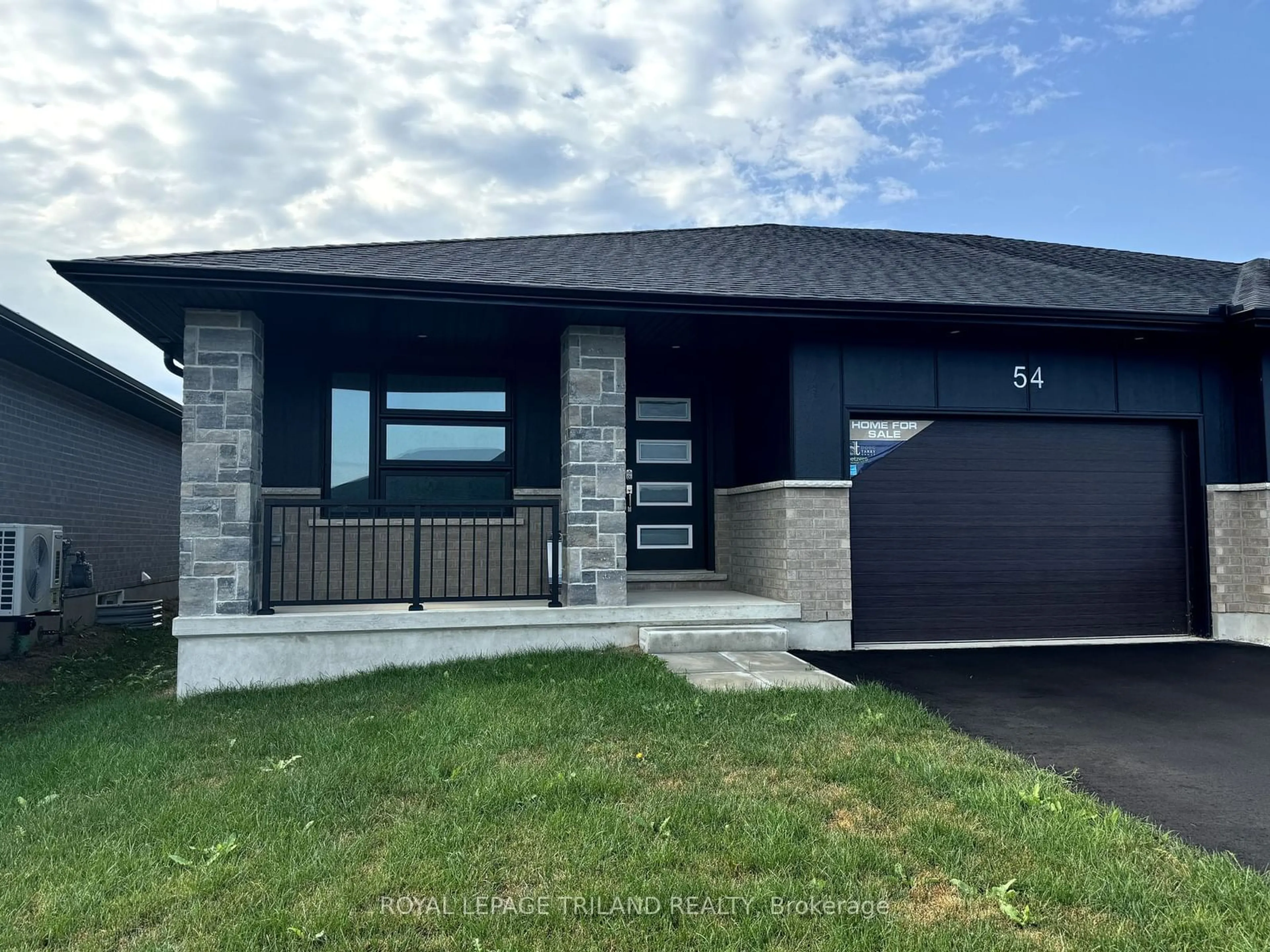 Frontside or backside of a home, cottage for 54 SILVERLEAF Path, St. Thomas Ontario N5R 0N7