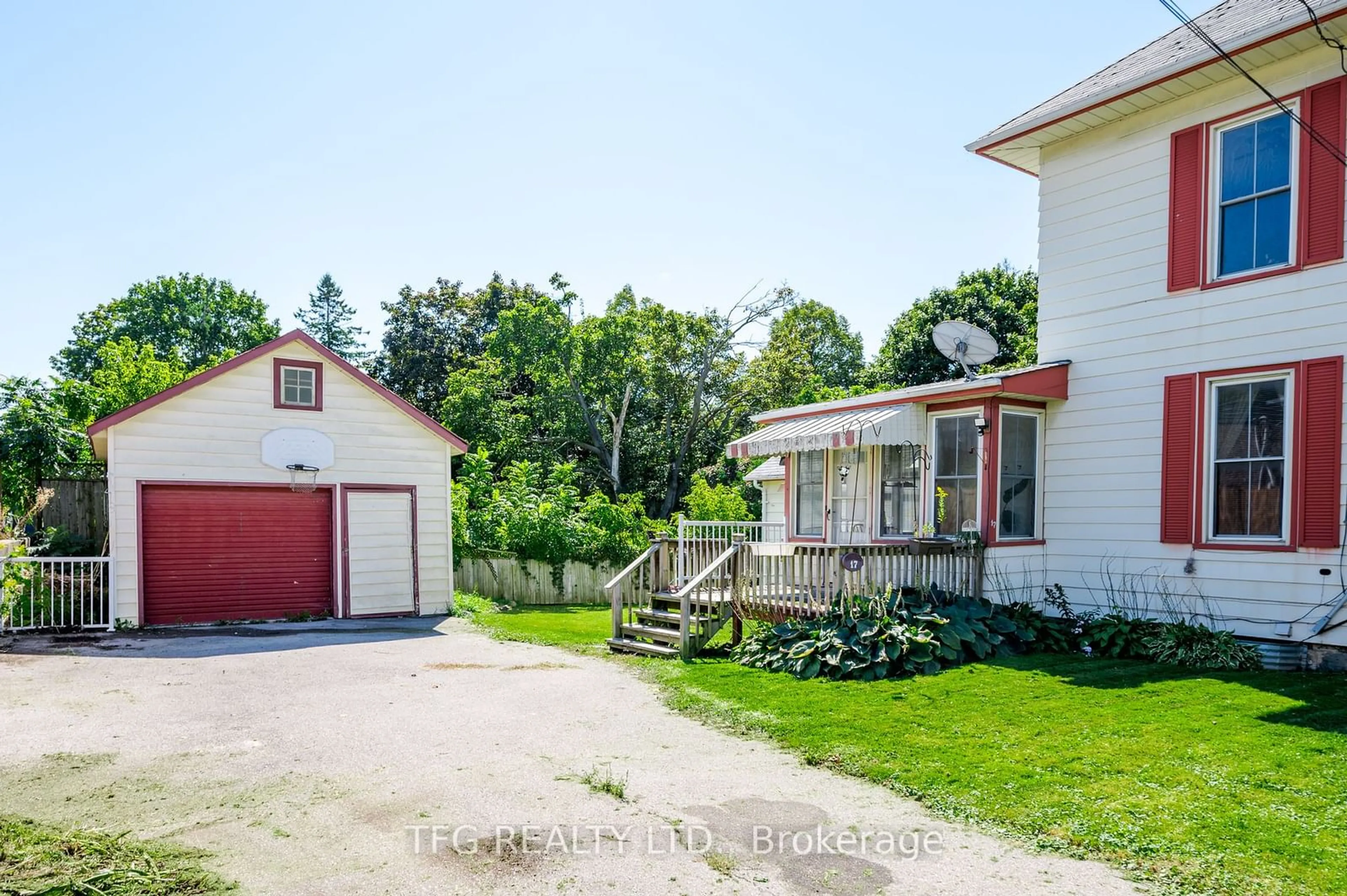 Frontside or backside of a home, cottage for 17 Church St, Cramahe Ontario L3K 2M3