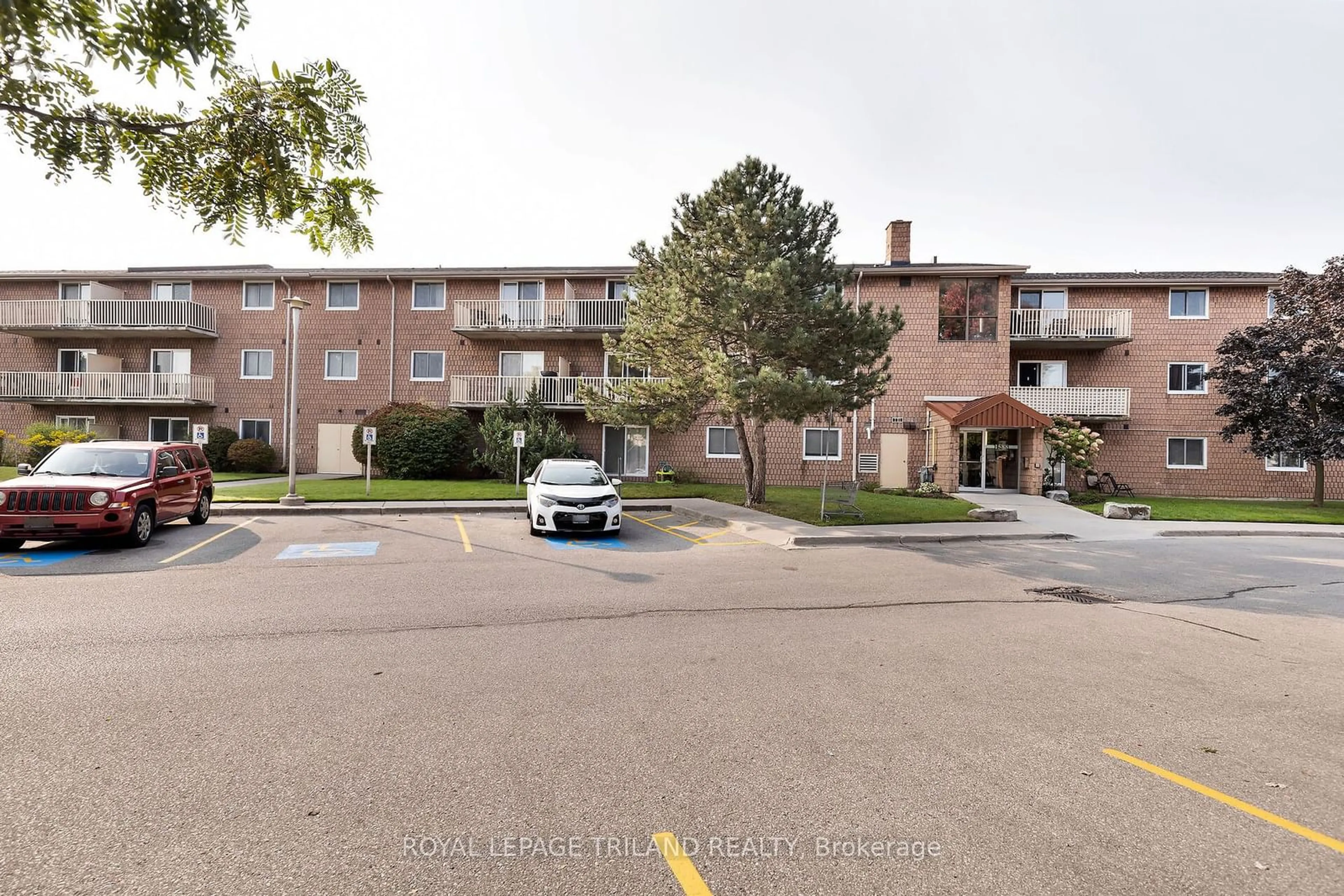 A pic from exterior of the house or condo for 1588 Ernest Ave #206, London Ontario N6E 2S7