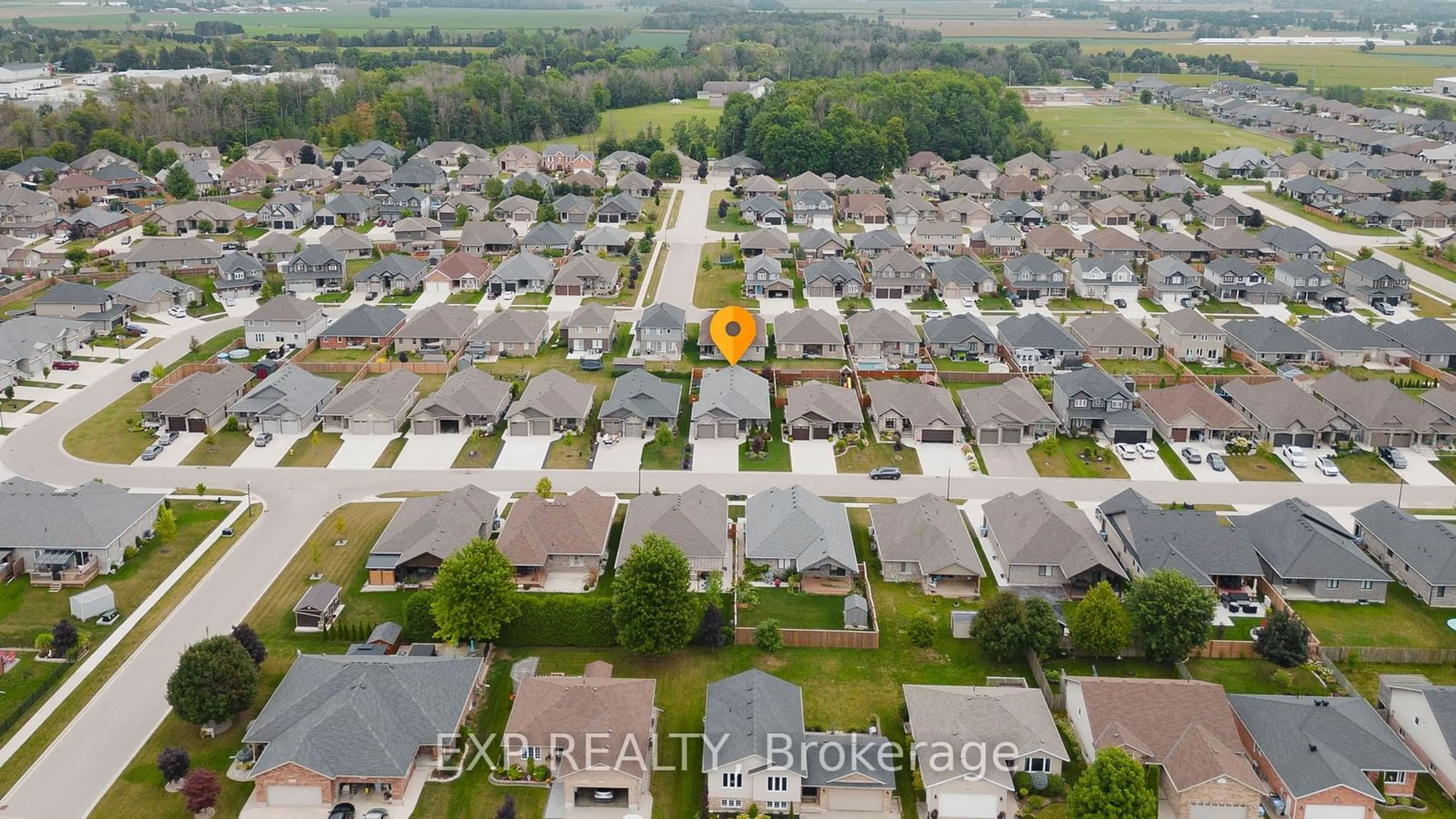 Frontside or backside of a home, the street view for 32 Forbes Cres, North Perth Ontario N4W 0B9