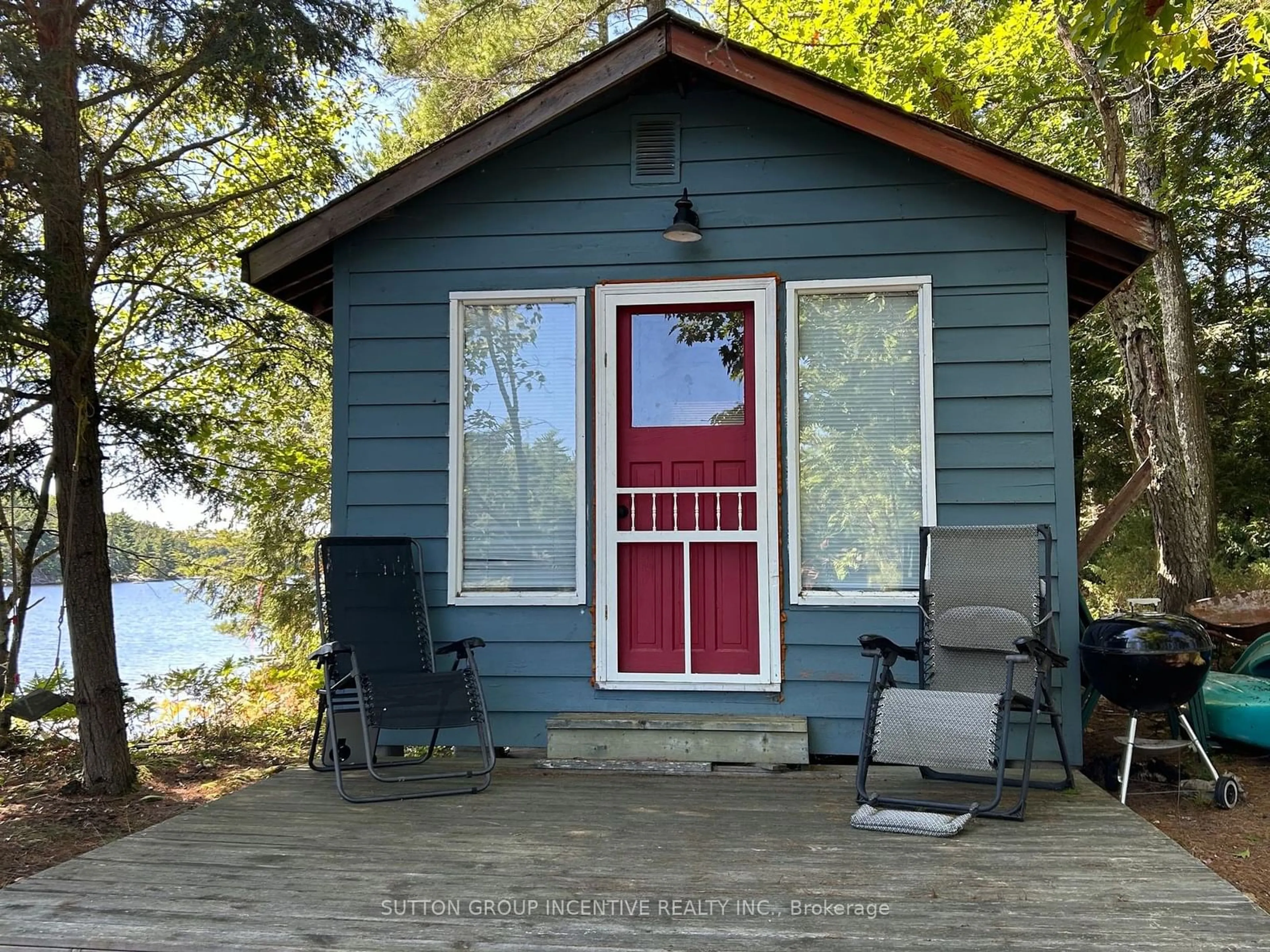 Shed for 431 Healey Lake, The Archipelago Ontario P0G 1G0