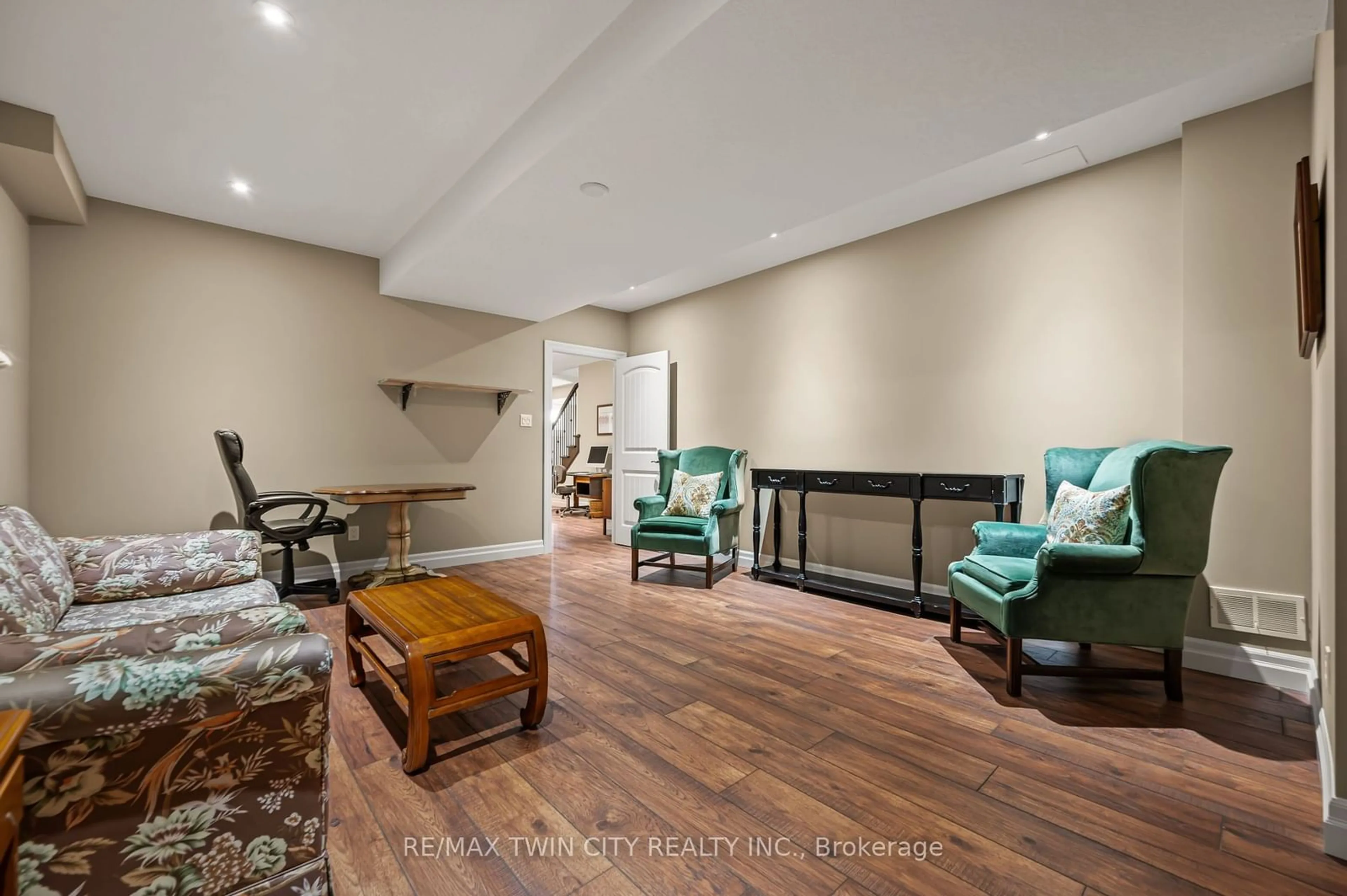 Living room, wood floors for 73 Timber Trail Rd, Woolwich Ontario N3B 0C7