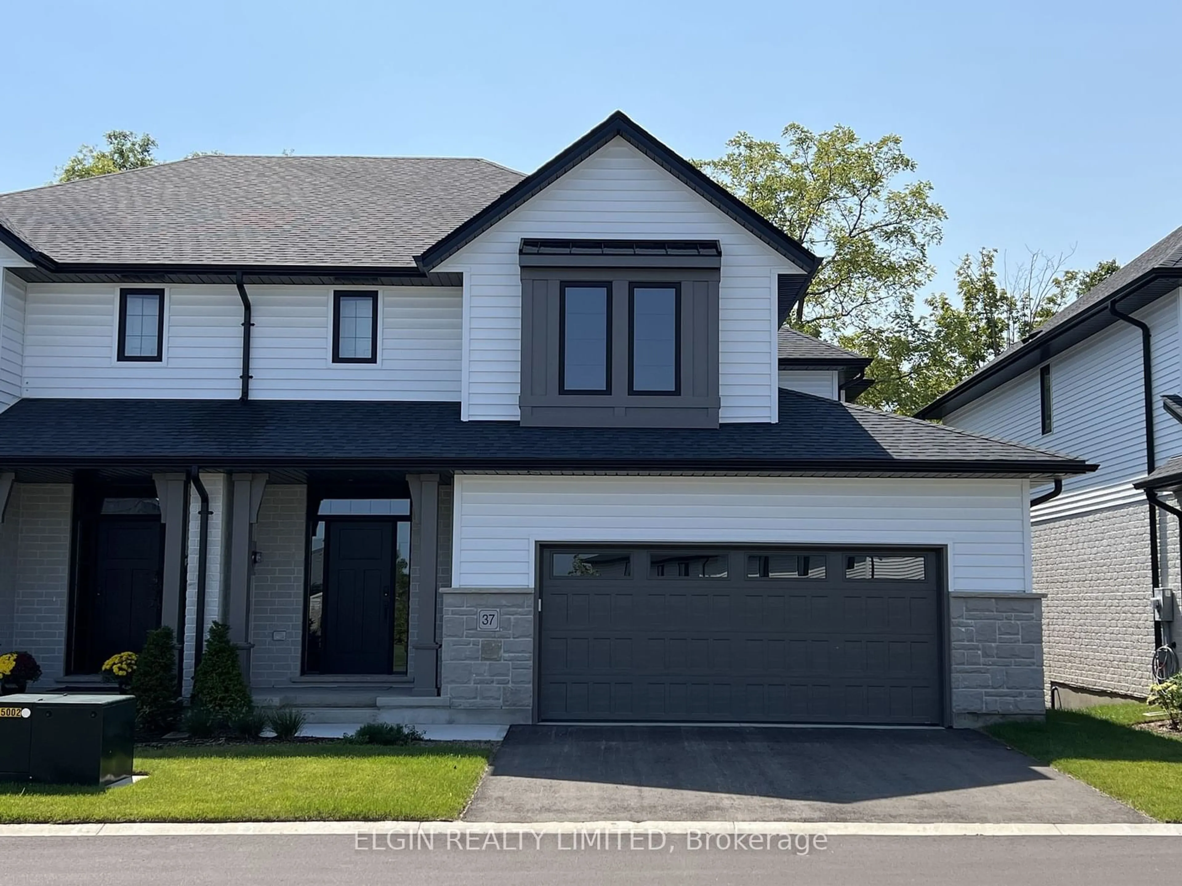 Frontside or backside of a home, cottage for 37-49 Royal Dornoch Dr, St. Thomas Ontario N5R 0P4