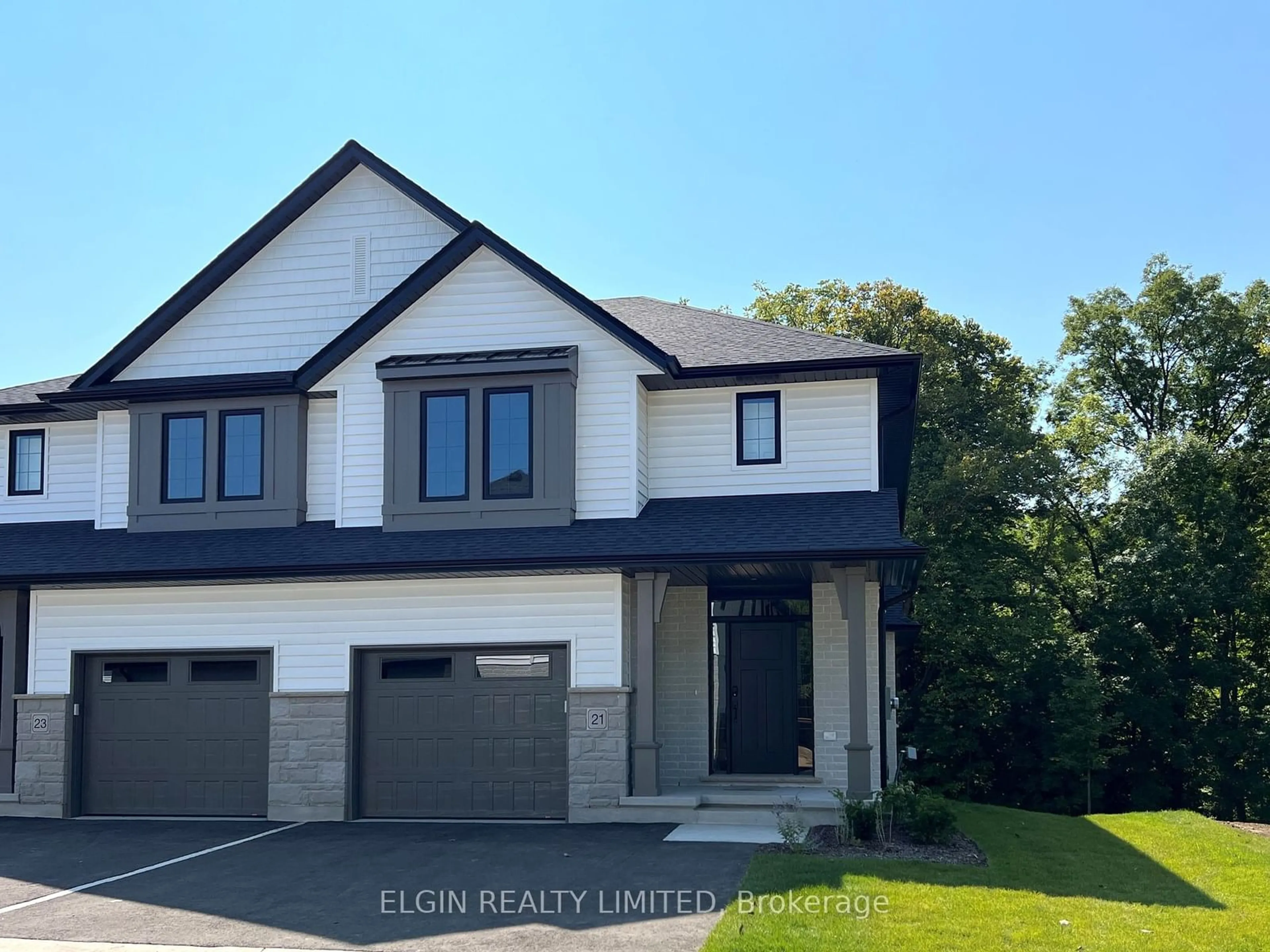 Frontside or backside of a home, cottage for 21-49 Royal Dornoch Dr, St. Thomas Ontario N5R 0P4