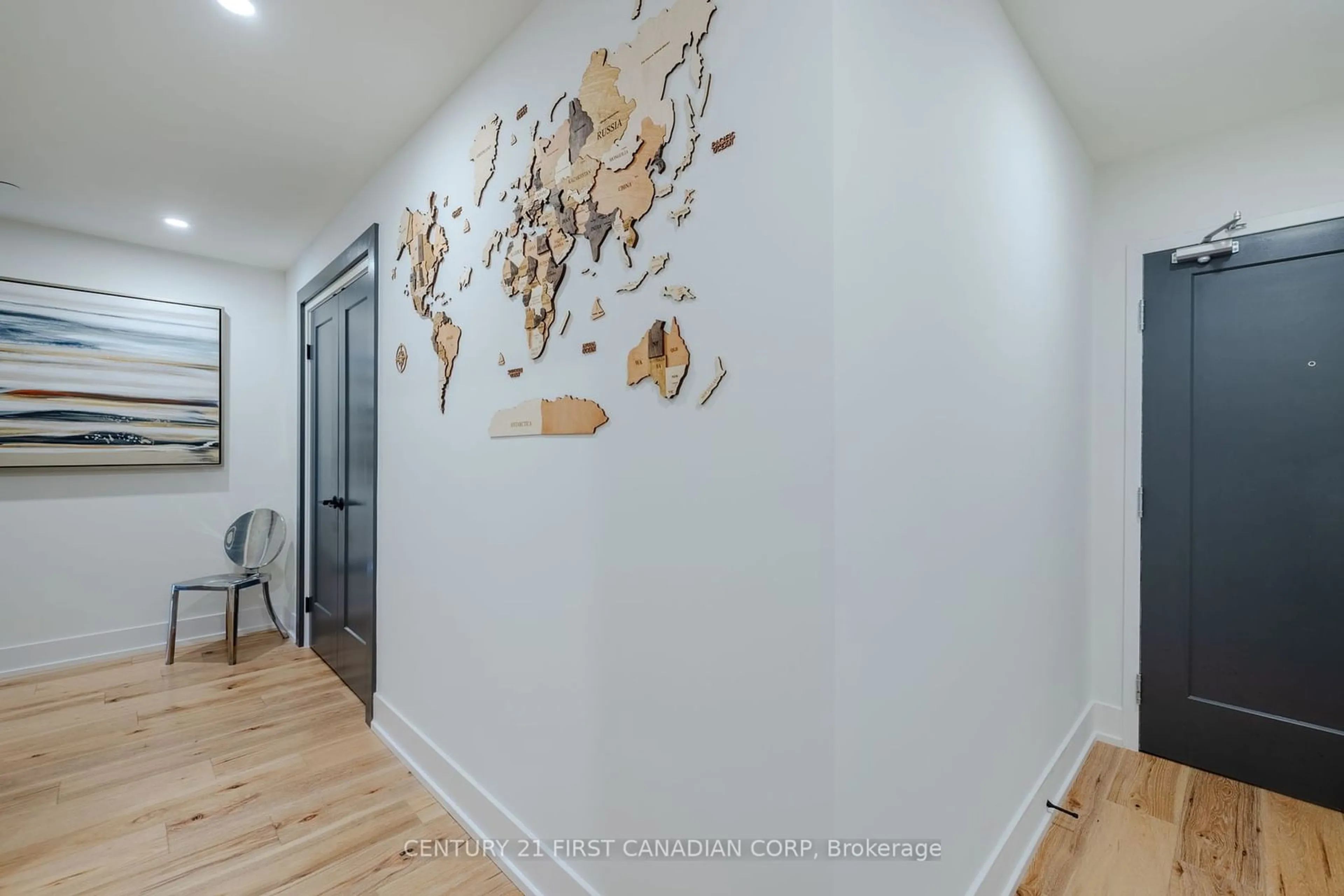 Indoor entryway for 505 Talbot St #2306, London Ontario N6A 2S6