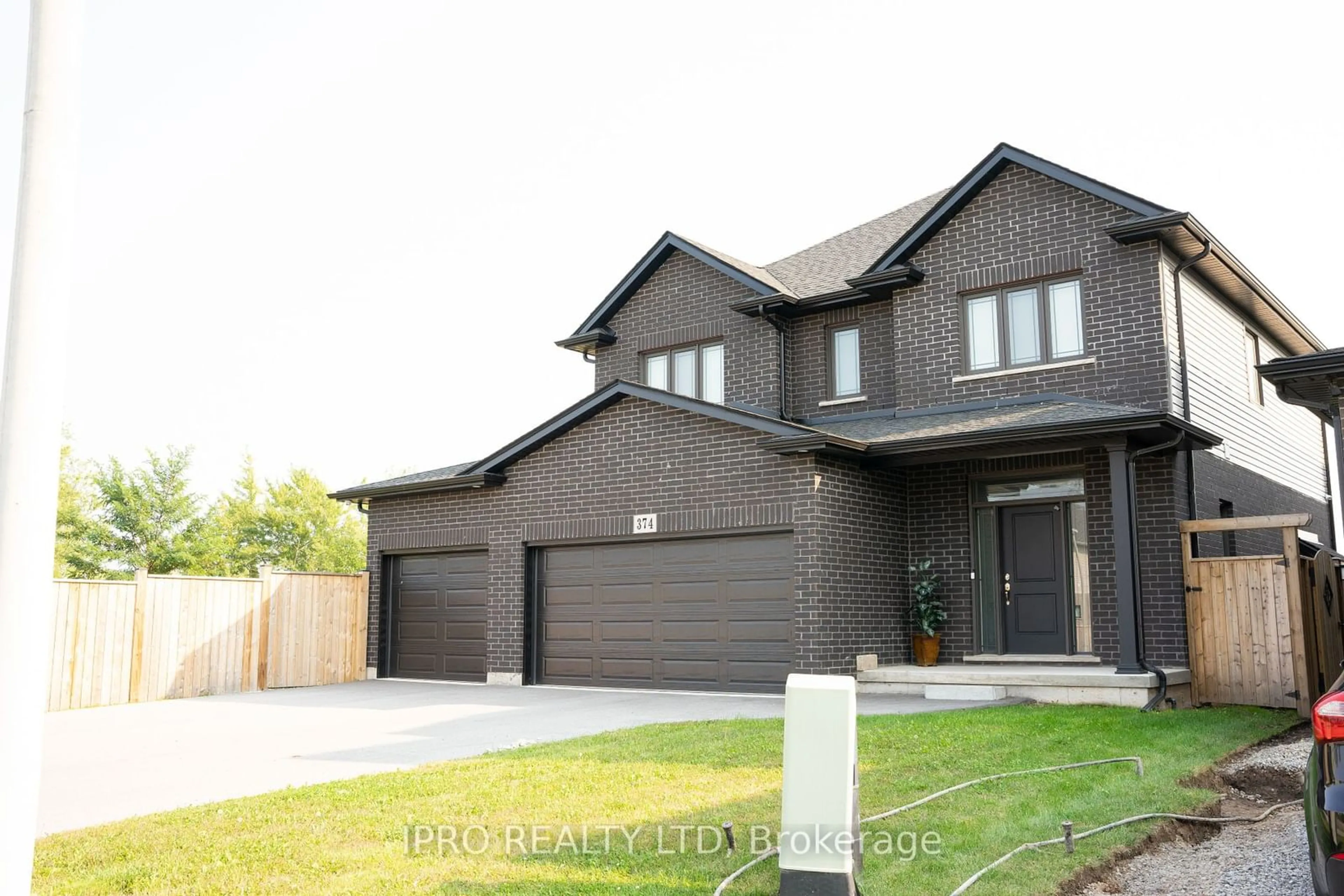 Frontside or backside of a home, the street view for 374 Viger Dr, Welland Ontario L3B 0E2