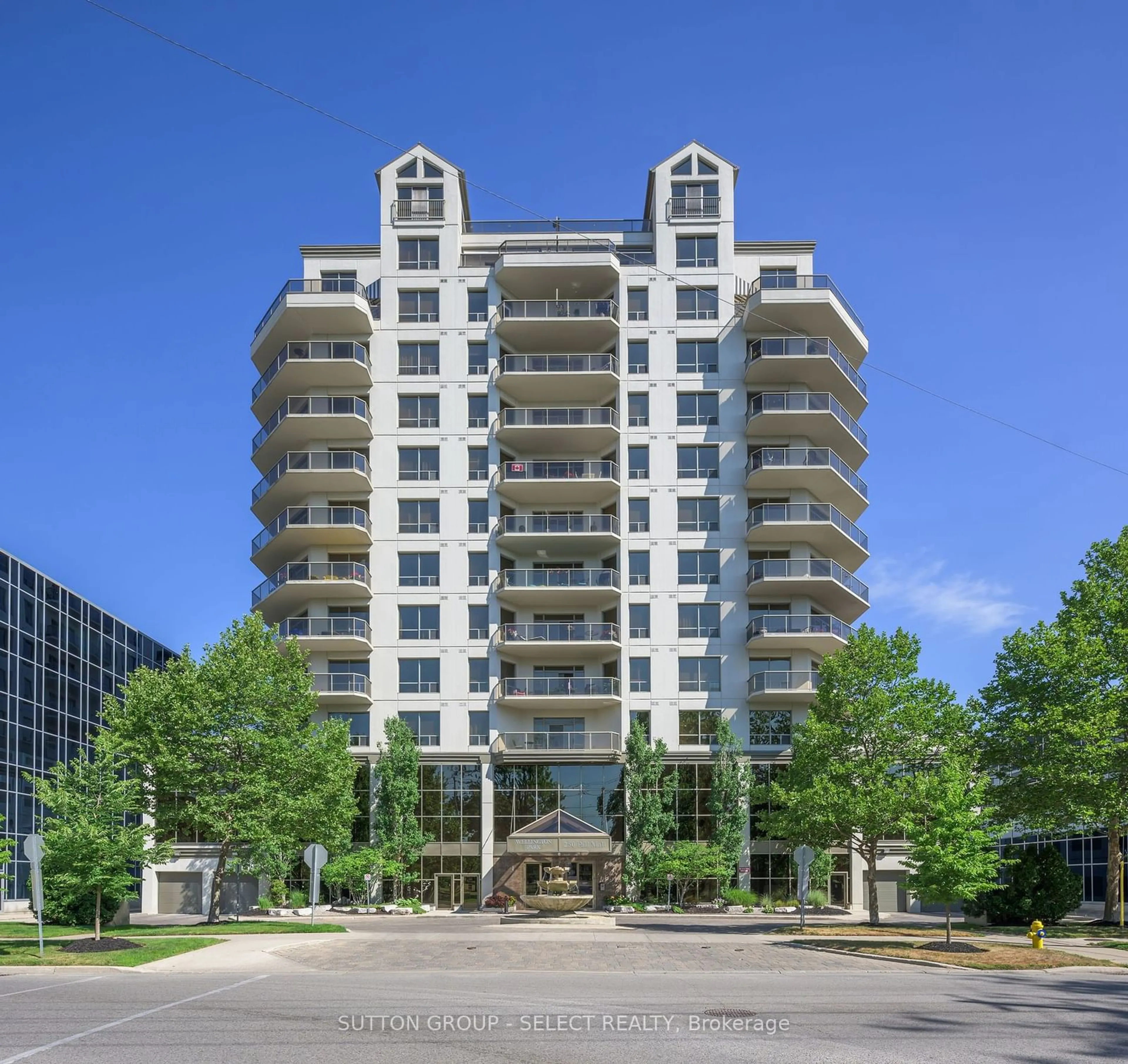 A pic from exterior of the house or condo for 250 Pall Mall St #906, London Ontario N6A 6K3