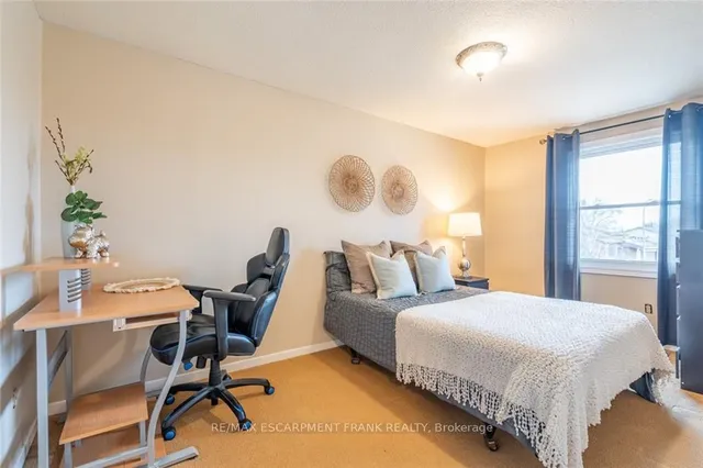Additional property image - 1115 Paramount Dr Unit 103