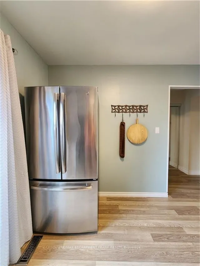 Additional property image - 1115 Paramount Dr Unit 103