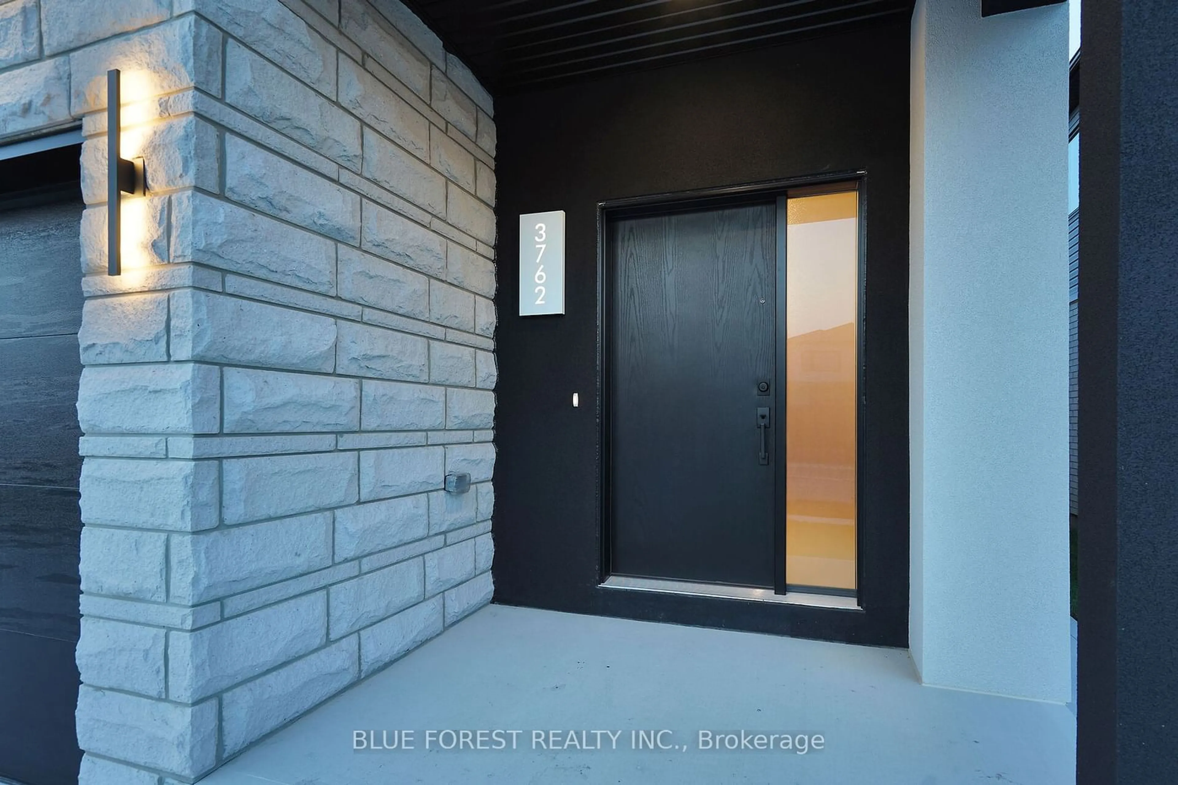 Indoor entryway, cement floor for 3762 Somerston Cres, London Ontario N6L 1K3