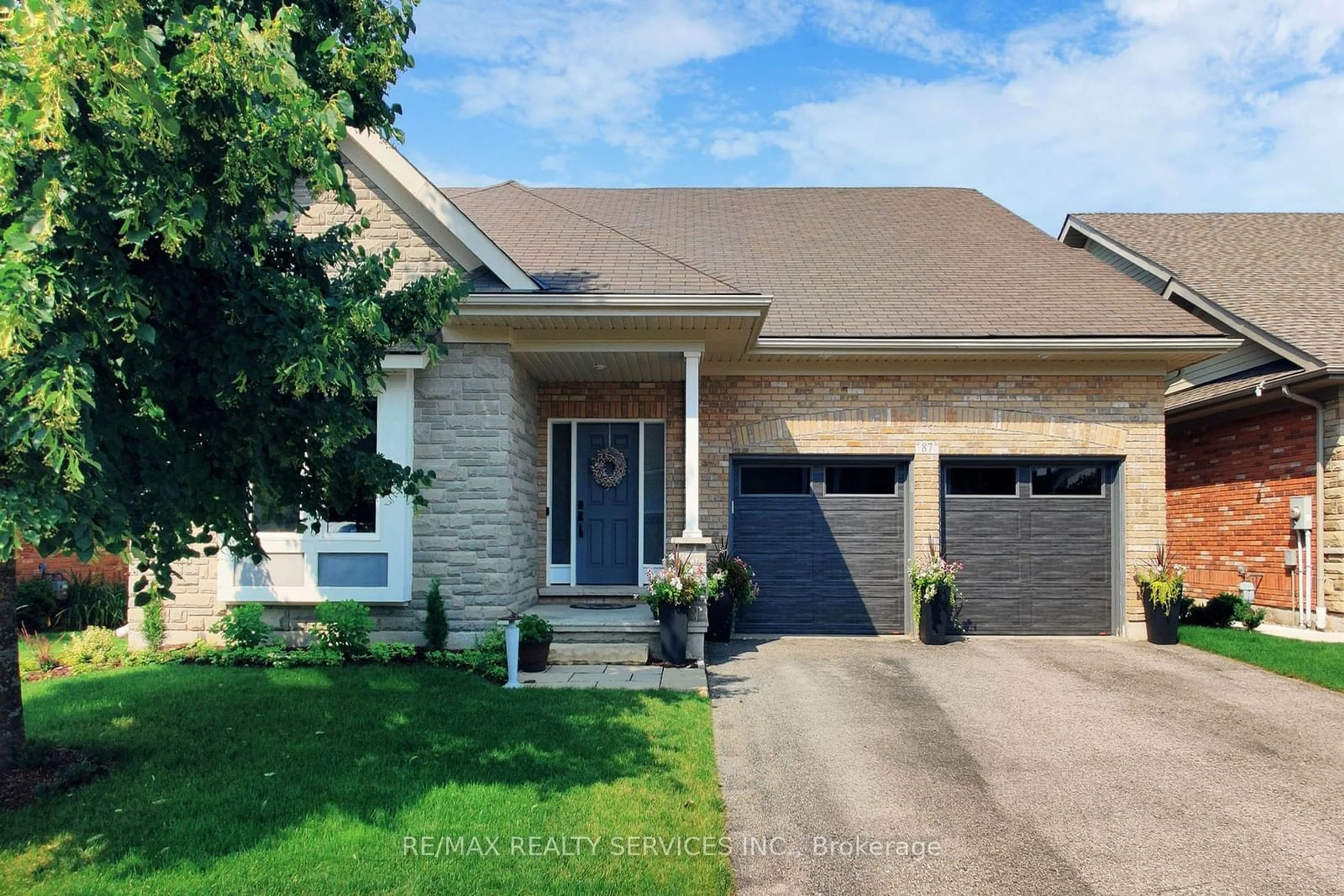 Frontside or backside of a home, cottage for 200 Kingfisher Dr #87, Mono Ontario L9W 0B3