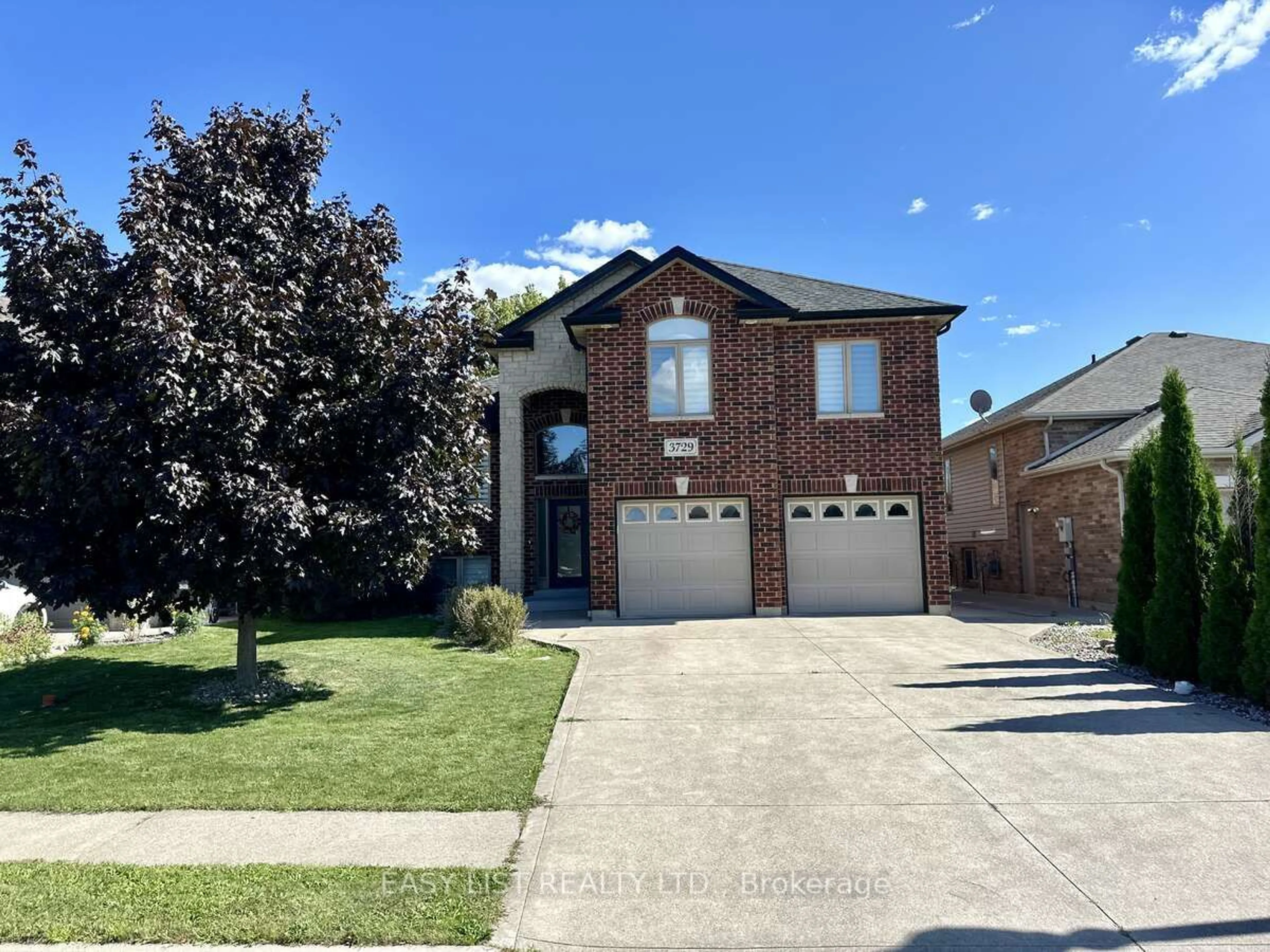 Frontside or backside of a home, the street view for 3729 Deerbrook Dr, Windsor Ontario N8R 2E6