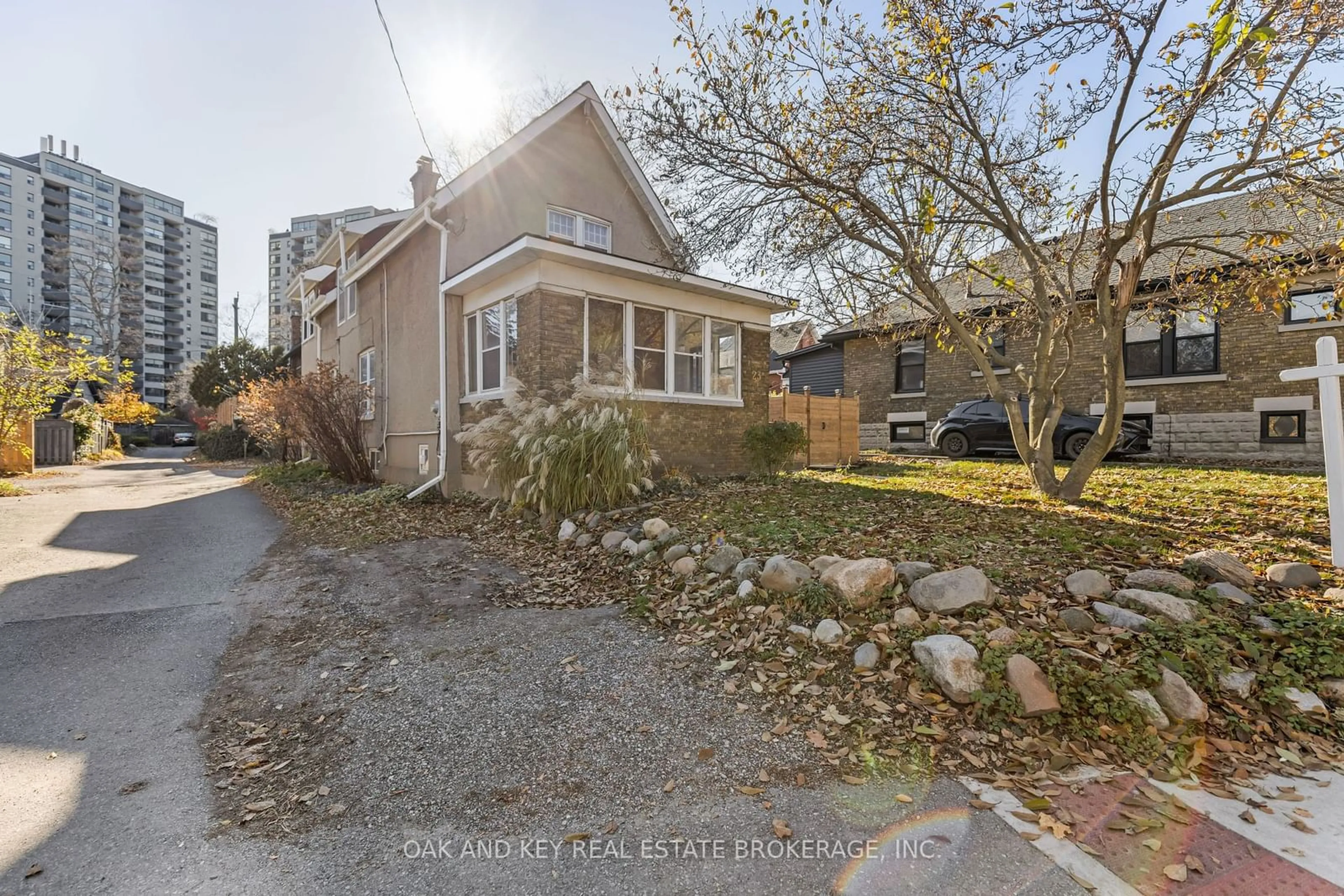 Street view for 23 Carfrae St, London Ontario N6C 1G1