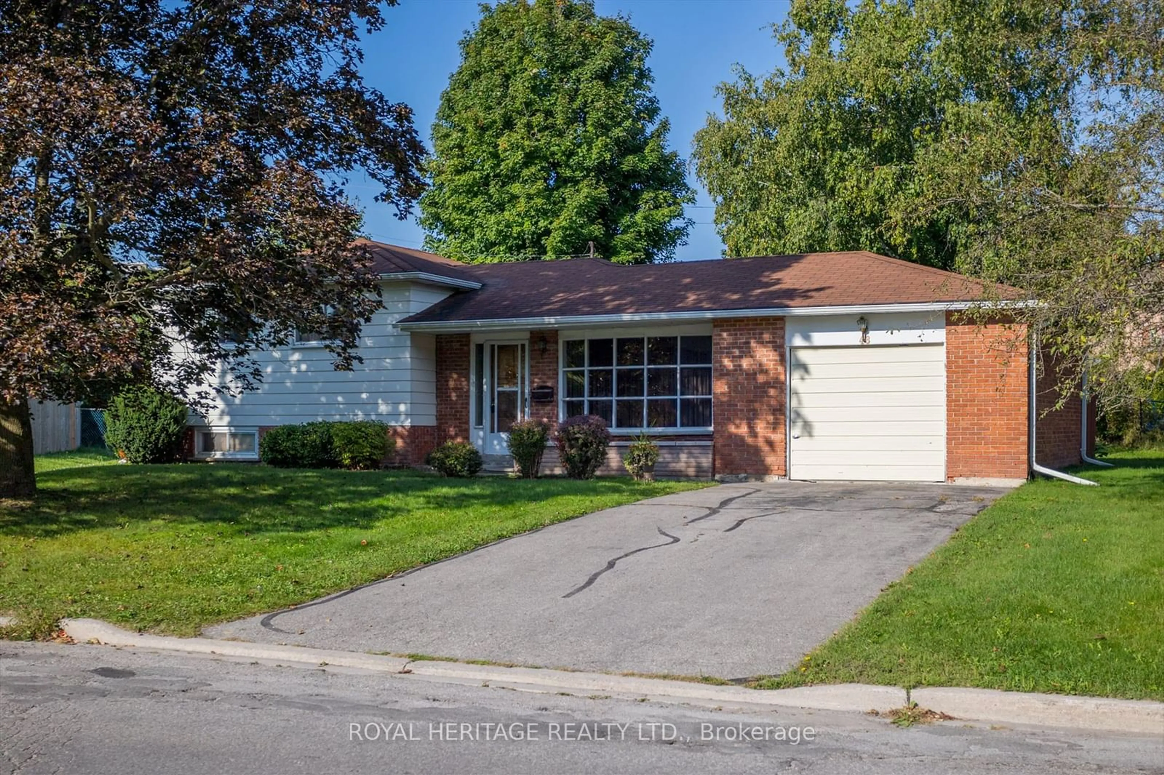 Frontside or backside of a home, the street view for 48 Northlin Park Rd, Kawartha Lakes Ontario K9V 4P4