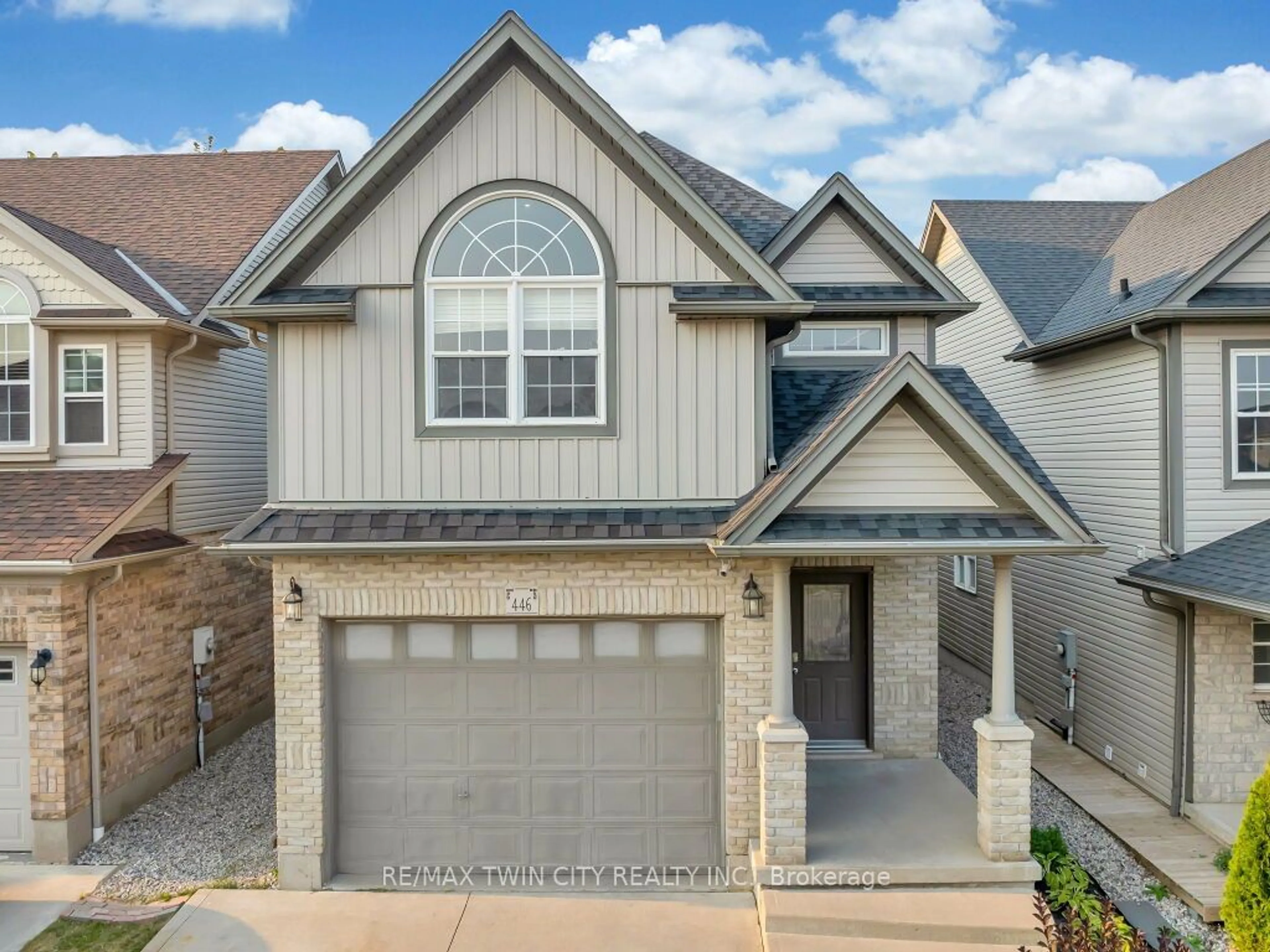 A pic from exterior of the house or condo for 446 Sienna Cres, Kitchener Ontario N2R 1T9