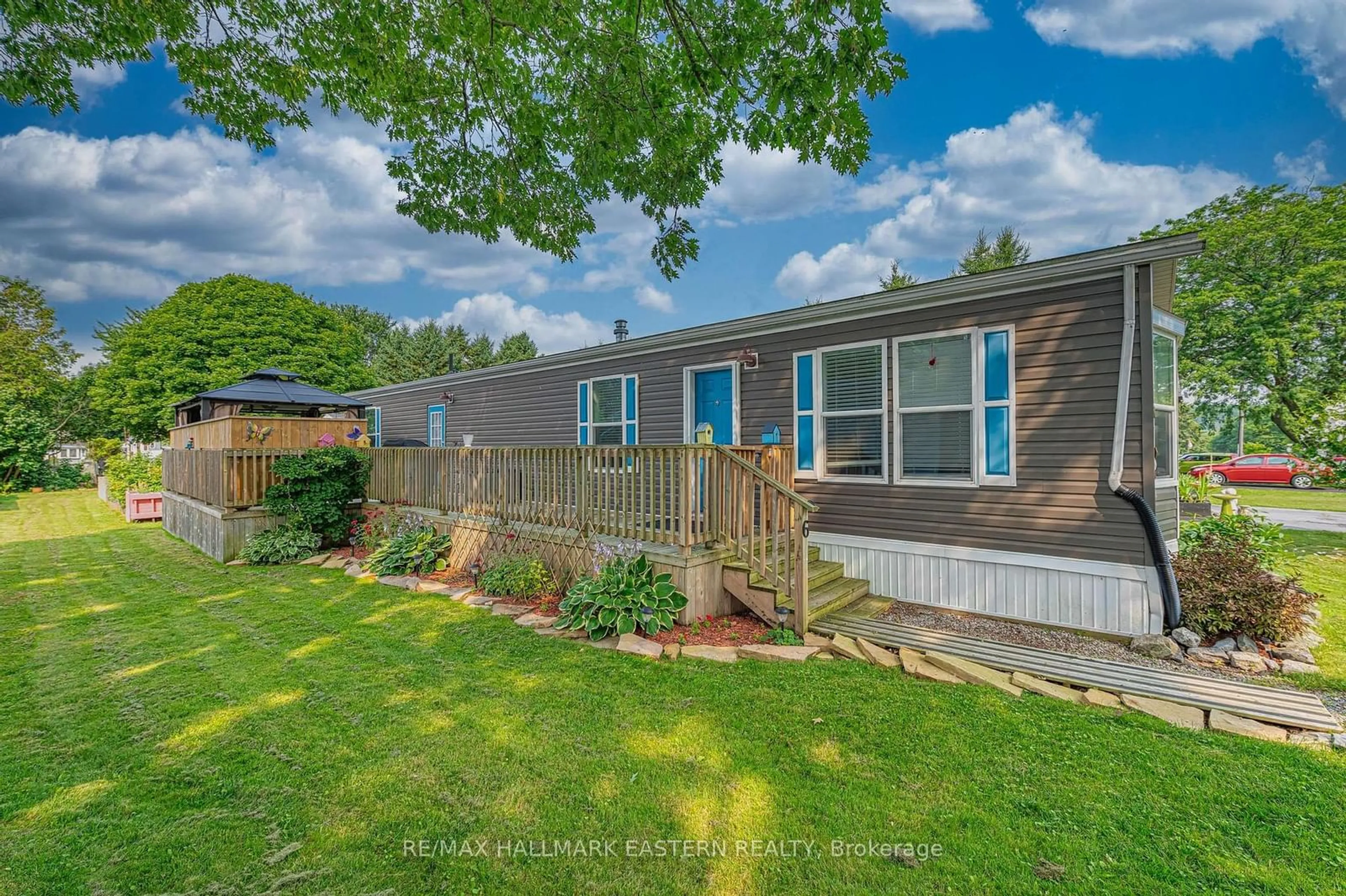 A pic from exterior of the house or condo, the fenced backyard for 6 Hillview Dr, Port Hope Ontario K9A 0X1