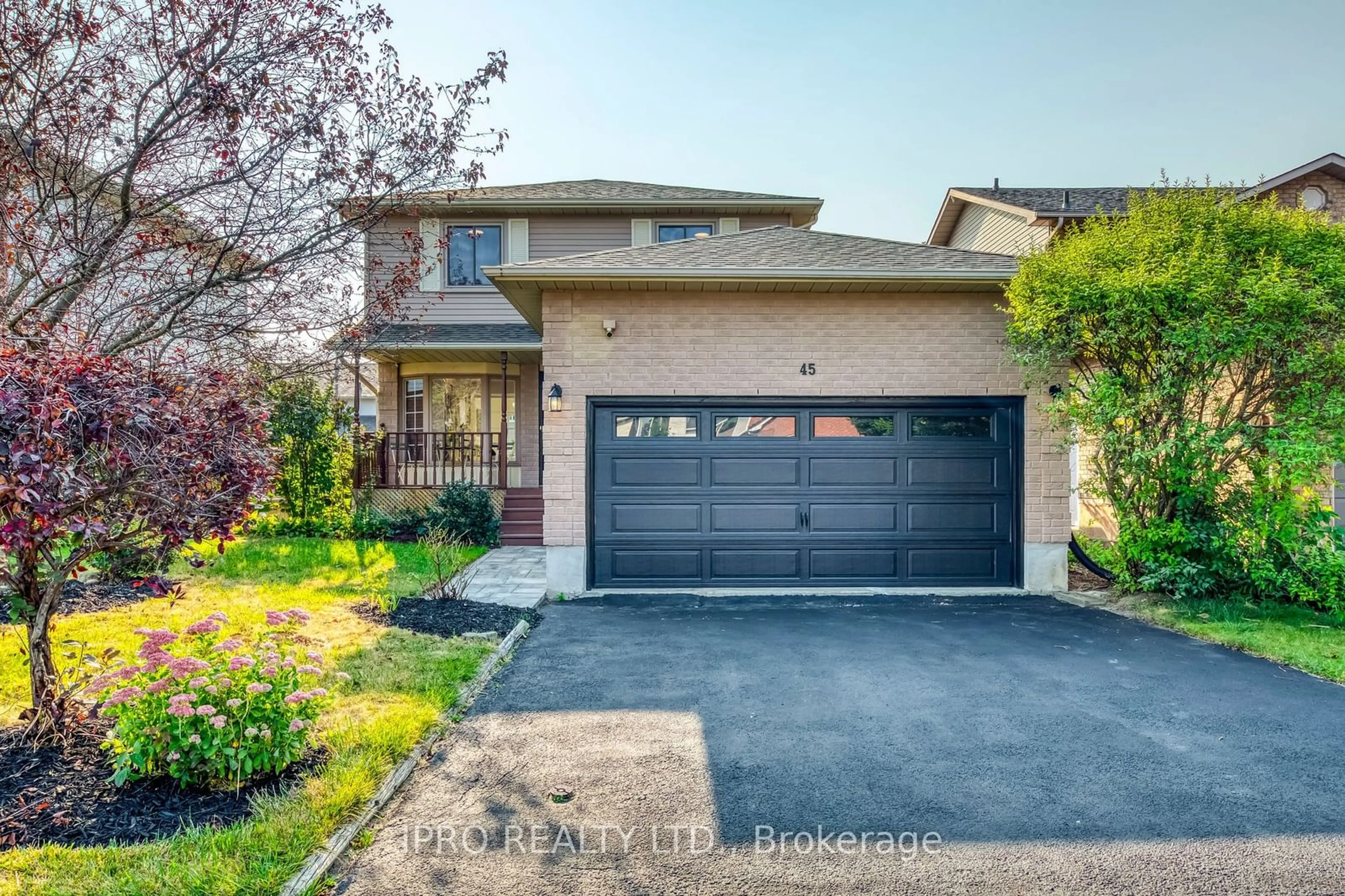 Frontside or backside of a home for 45 Karsh Cres, Hamilton Ontario L0R 2H5