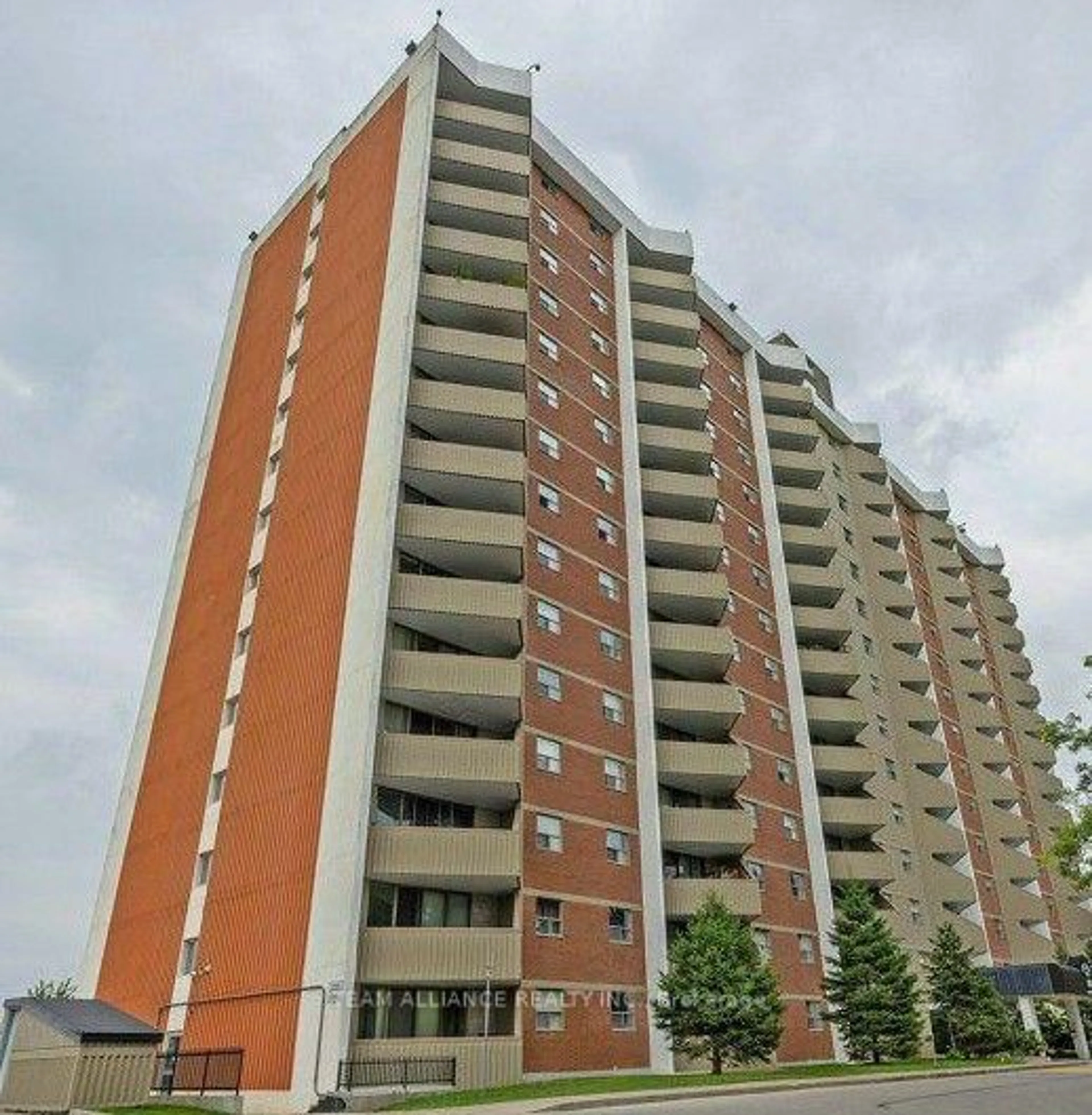 A pic from exterior of the house or condo for 1103 Jalna Blvd #712, London Ontario N6E 2W8